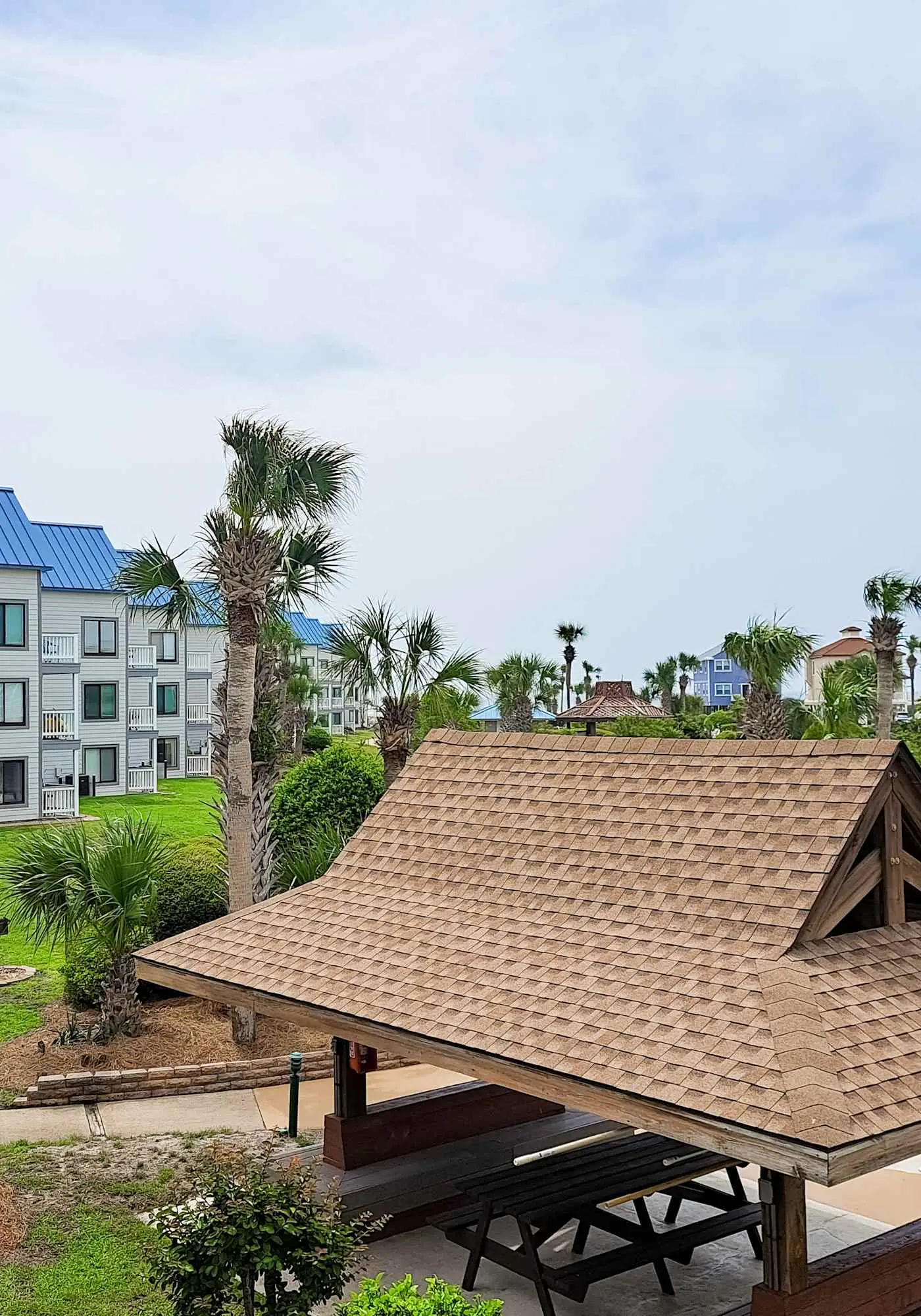 Pool view studio with onsite sauna, beach access, and pickleball courts