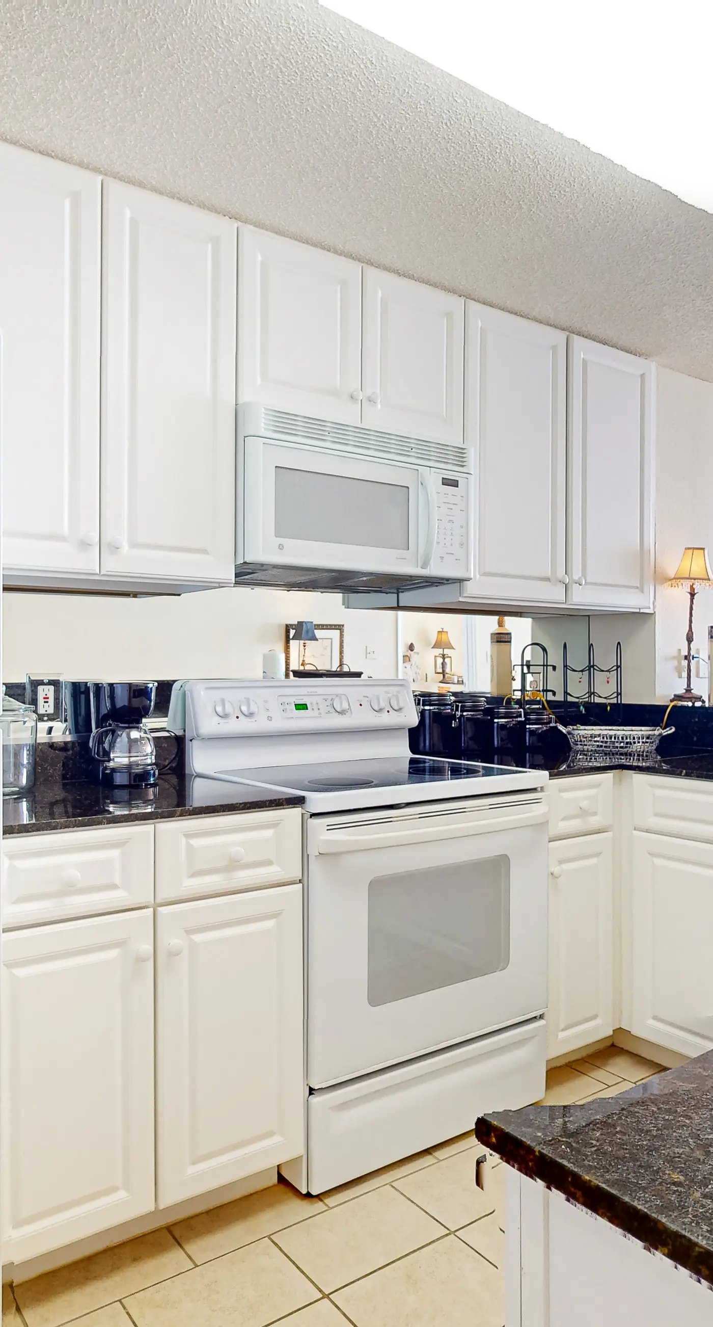 Gulf-front 10th-floor condo with beach views, sauna, gym, volleyball, pools, AC