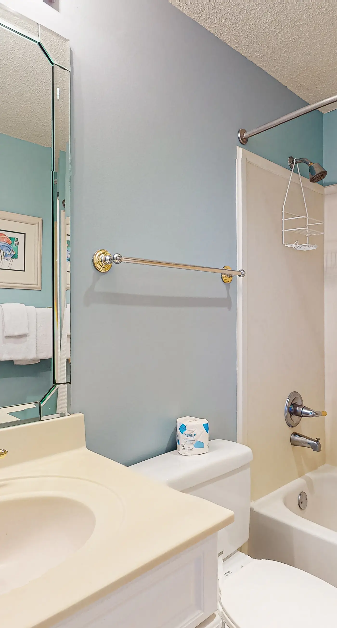 Gulf-front 10th-floor condo with beach views, sauna, gym, volleyball, pools, AC