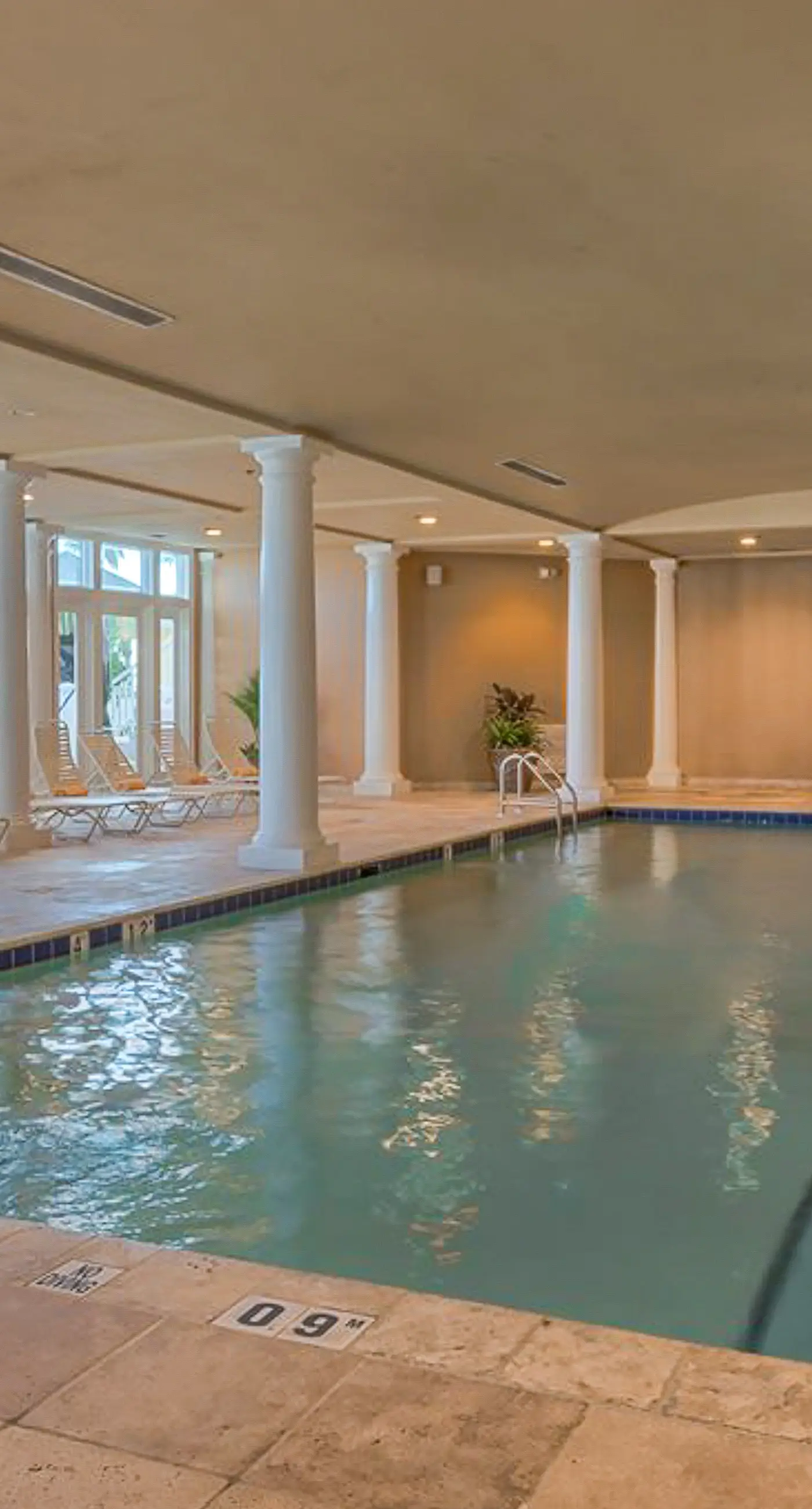 Gulf-front 10th-floor condo with beach views, sauna, gym, volleyball, pools, AC