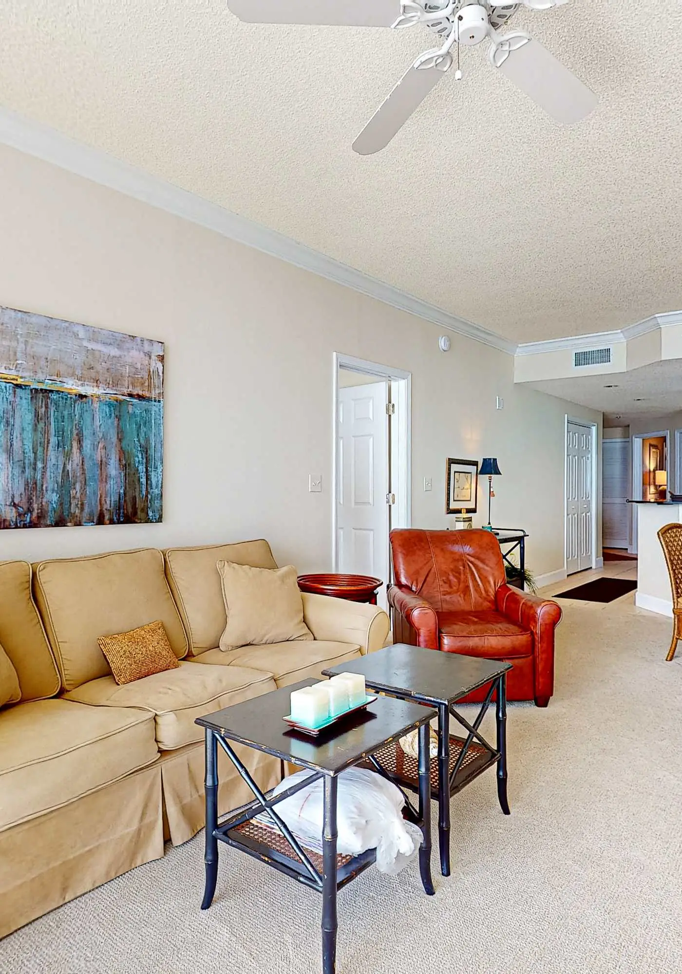 Gulf-front 10th-floor condo with beach views, sauna, gym, volleyball, pools, AC