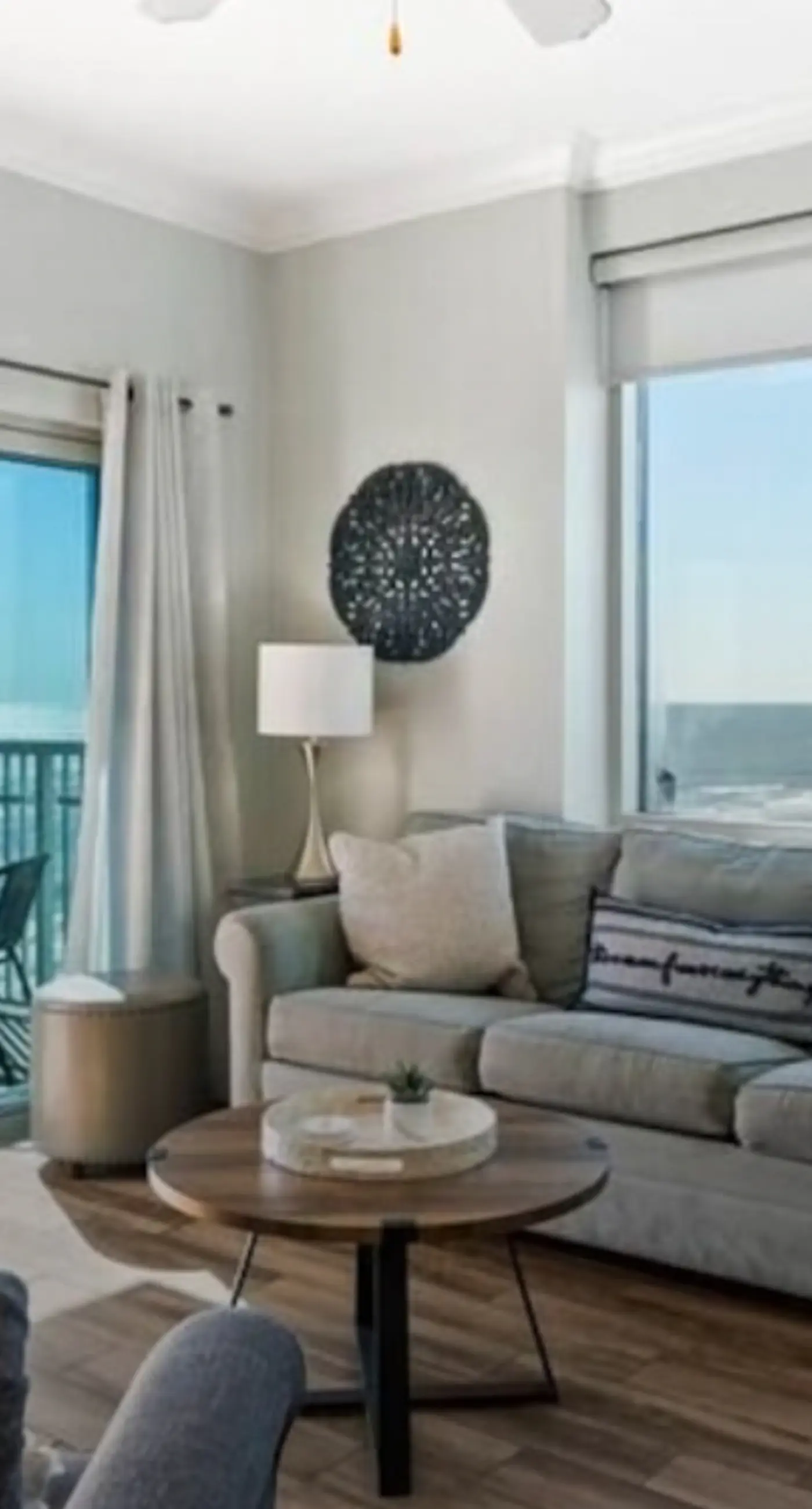 Gorgeous Gulf view condo with indoor,outdoor pools, hot tubs, gym, & balconies