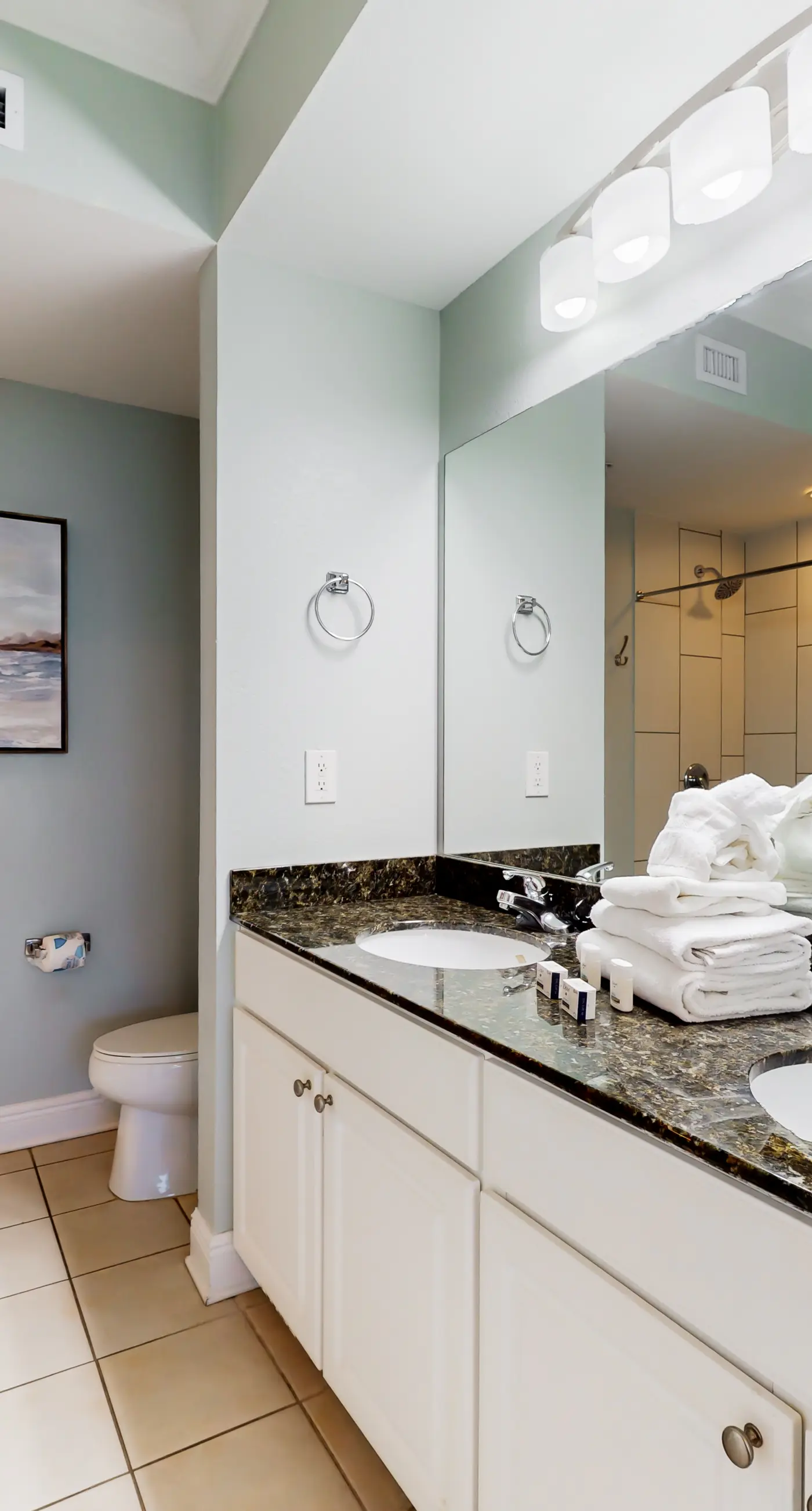 Gorgeous Gulf view condo with indoor,outdoor pools, hot tubs, gym, & balconies