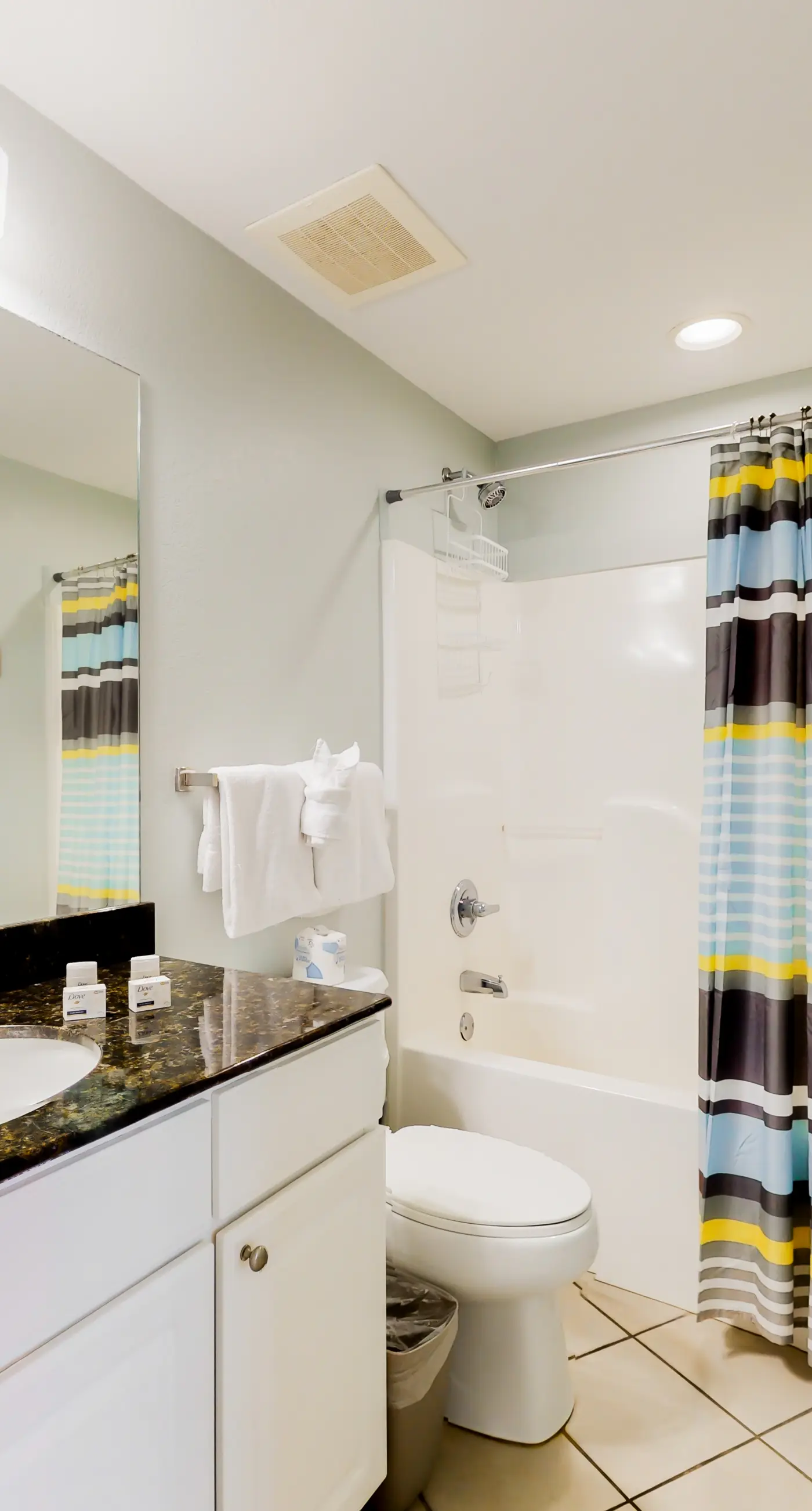 Gorgeous Gulf view condo with indoor,outdoor pools, hot tubs, gym, & balconies