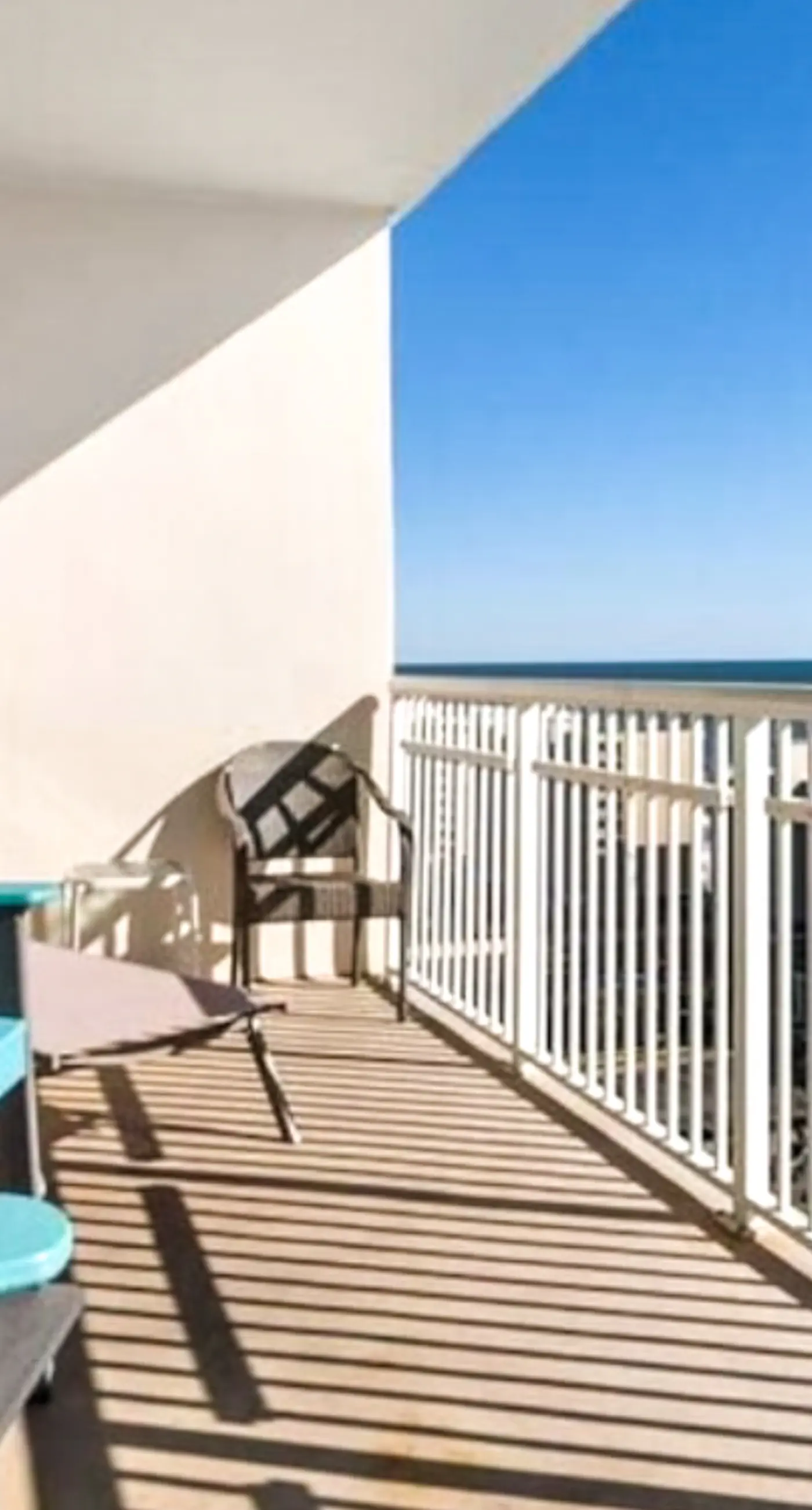 Gorgeous Gulf view condo with indoor,outdoor pools, hot tubs, gym, & balconies