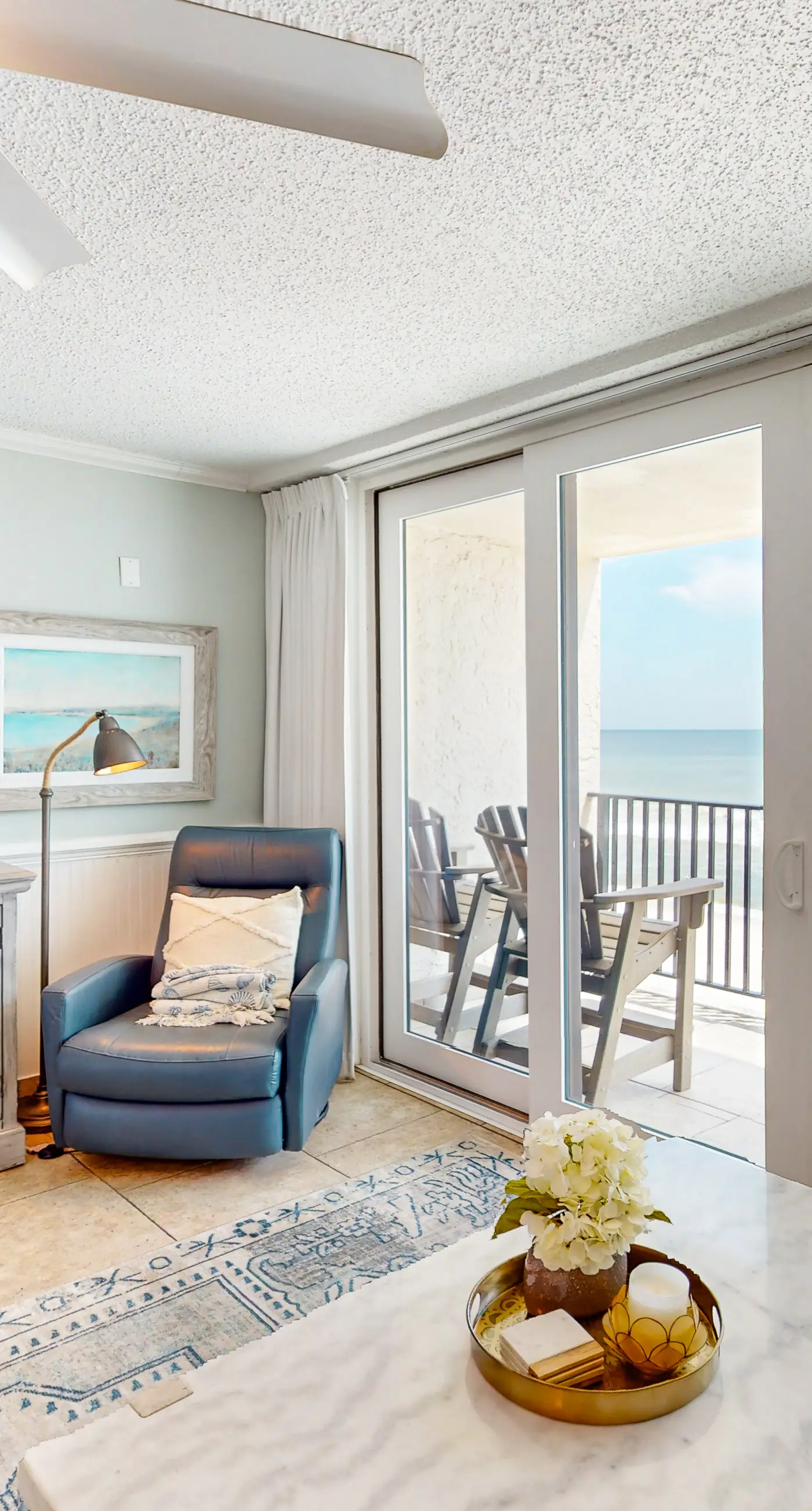 Gulf-front condo with breathtaking views, pool