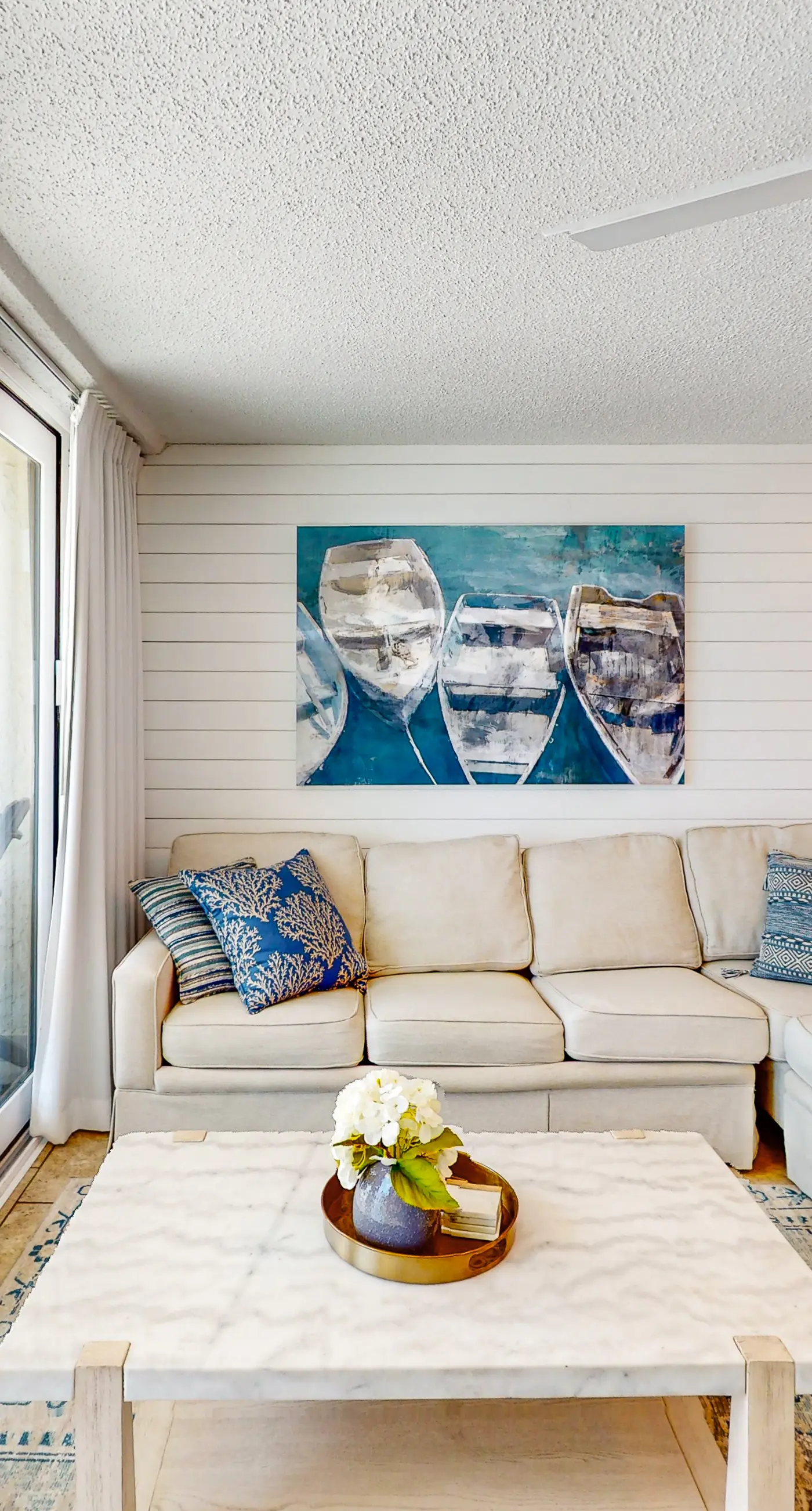 Gulf-front condo with breathtaking views, pool
