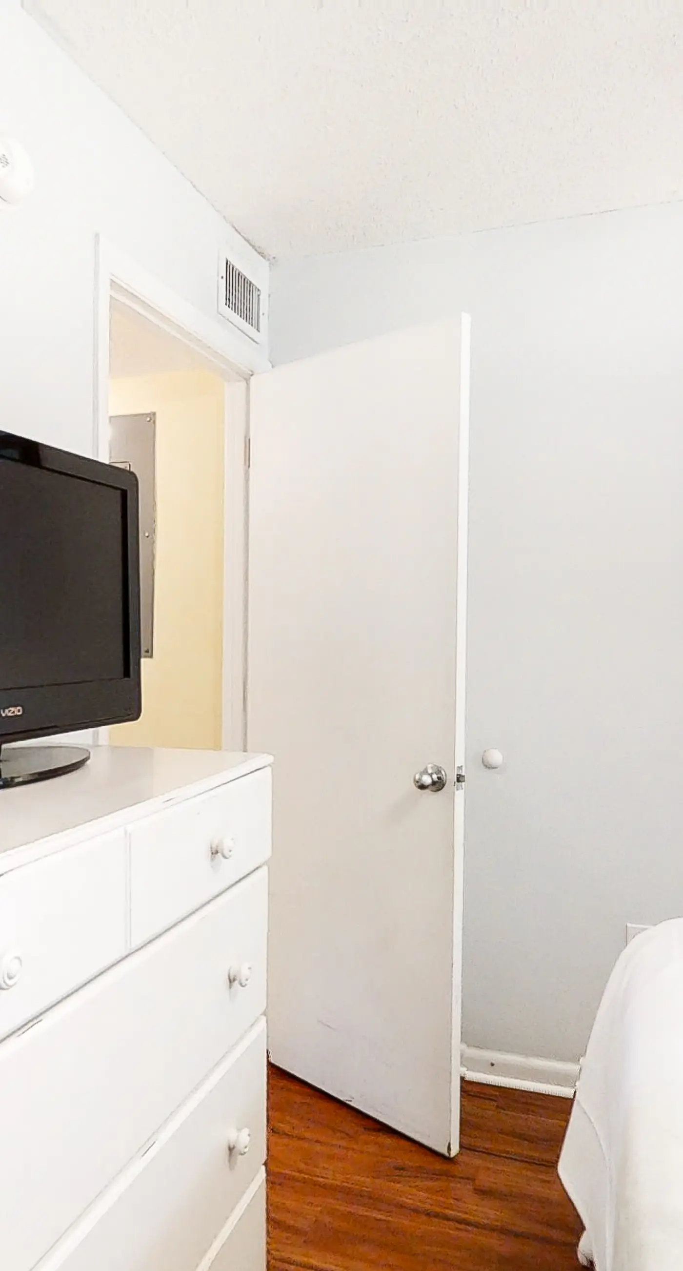 Sunny gulf-front condo with private balcony, shared outdoor pool, great views