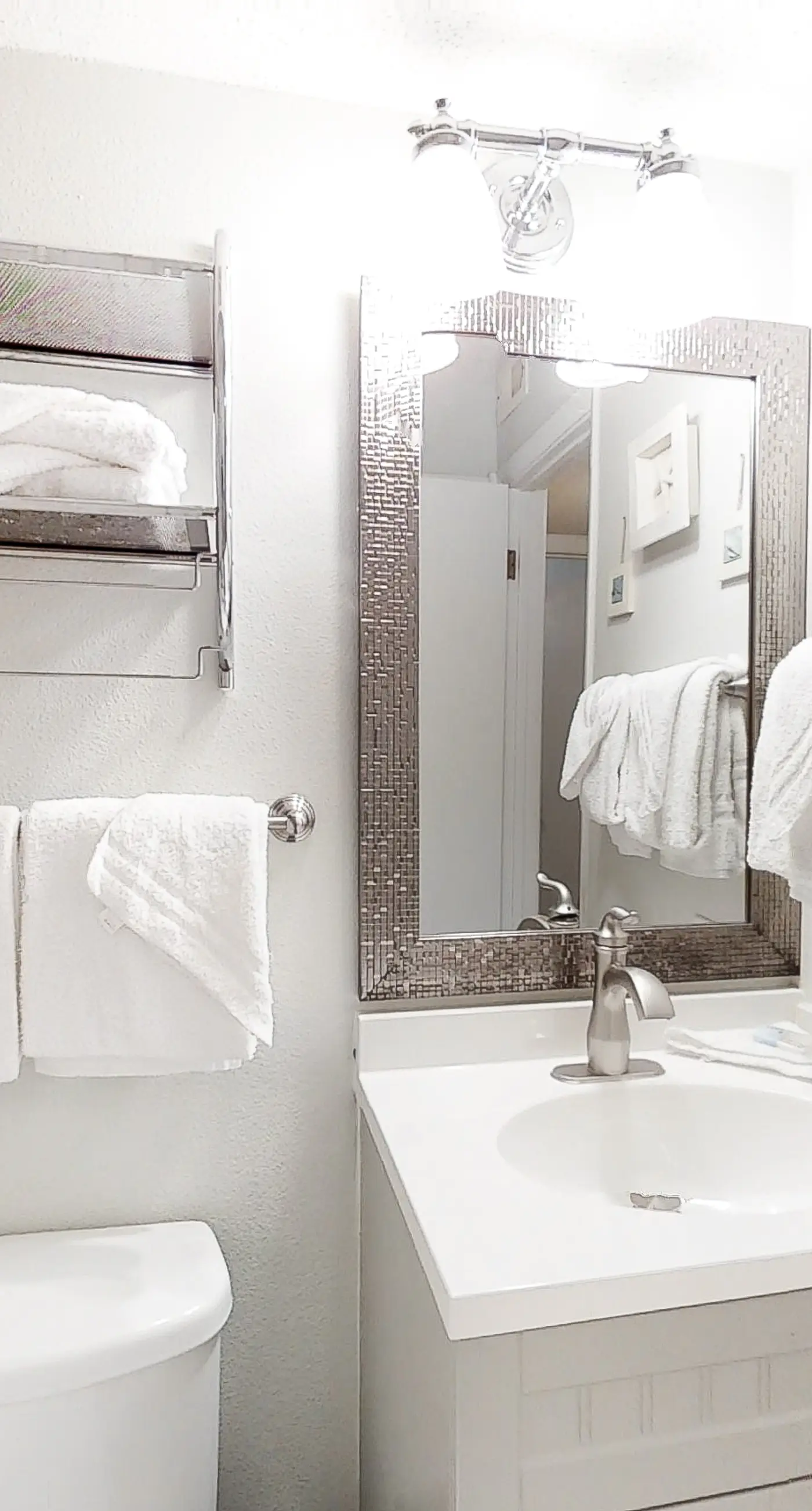 Sunny gulf-front condo with private balcony, shared outdoor pool, great views