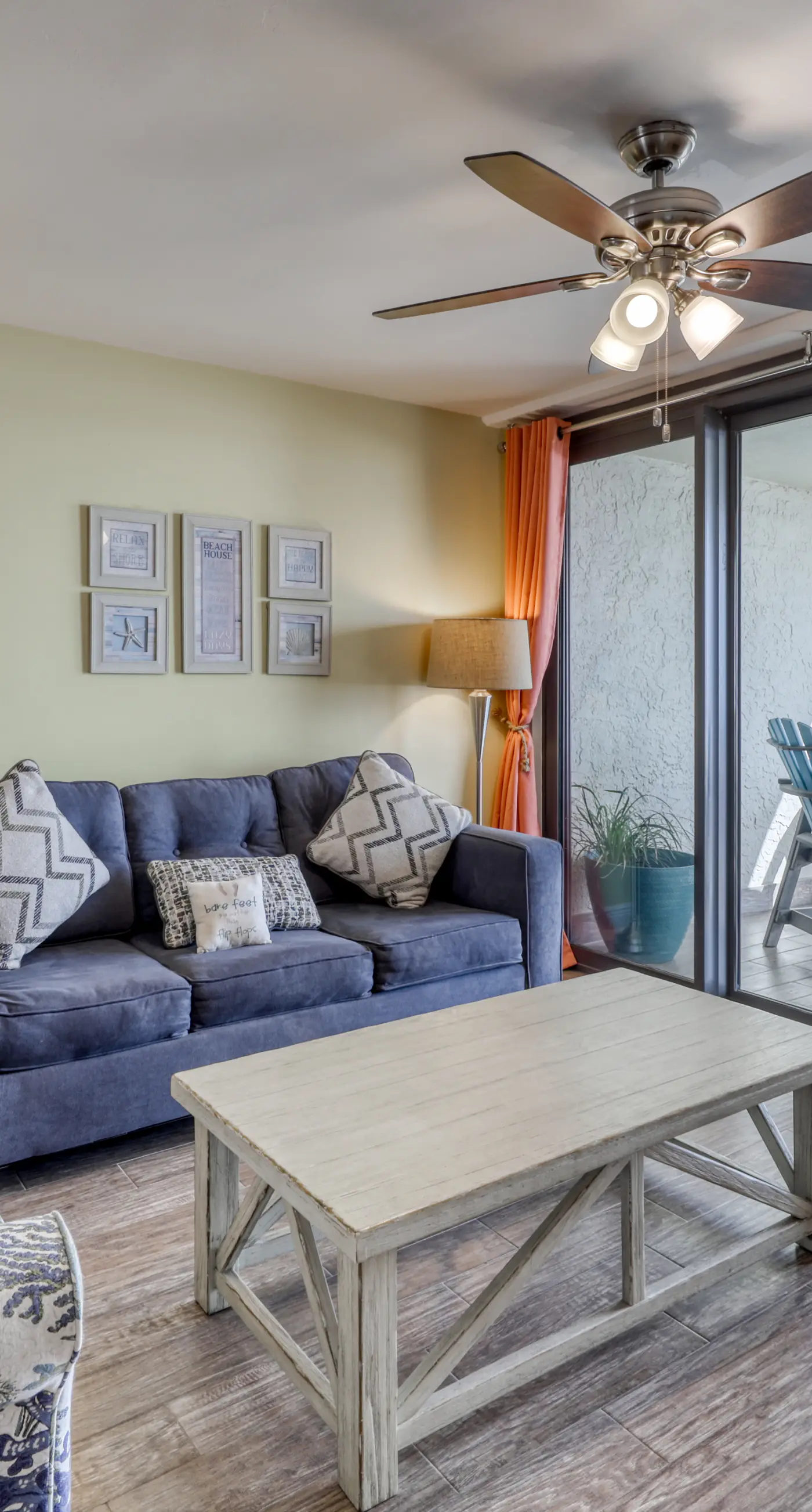 Gulf front condo with beach views, pools & free WiFi