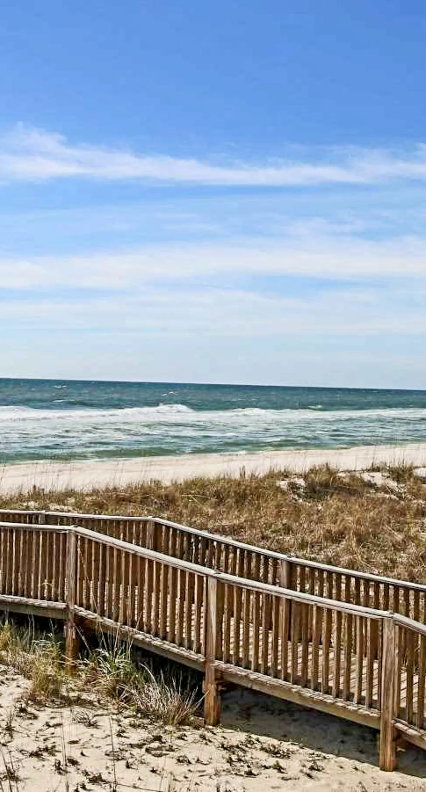 Gulf front condo with beach views, pools & free WiFi