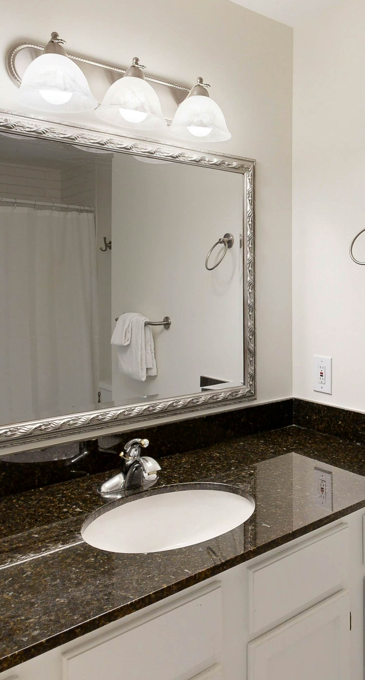 Dog-friendly bay-view home with central AC - snowbirds welcome