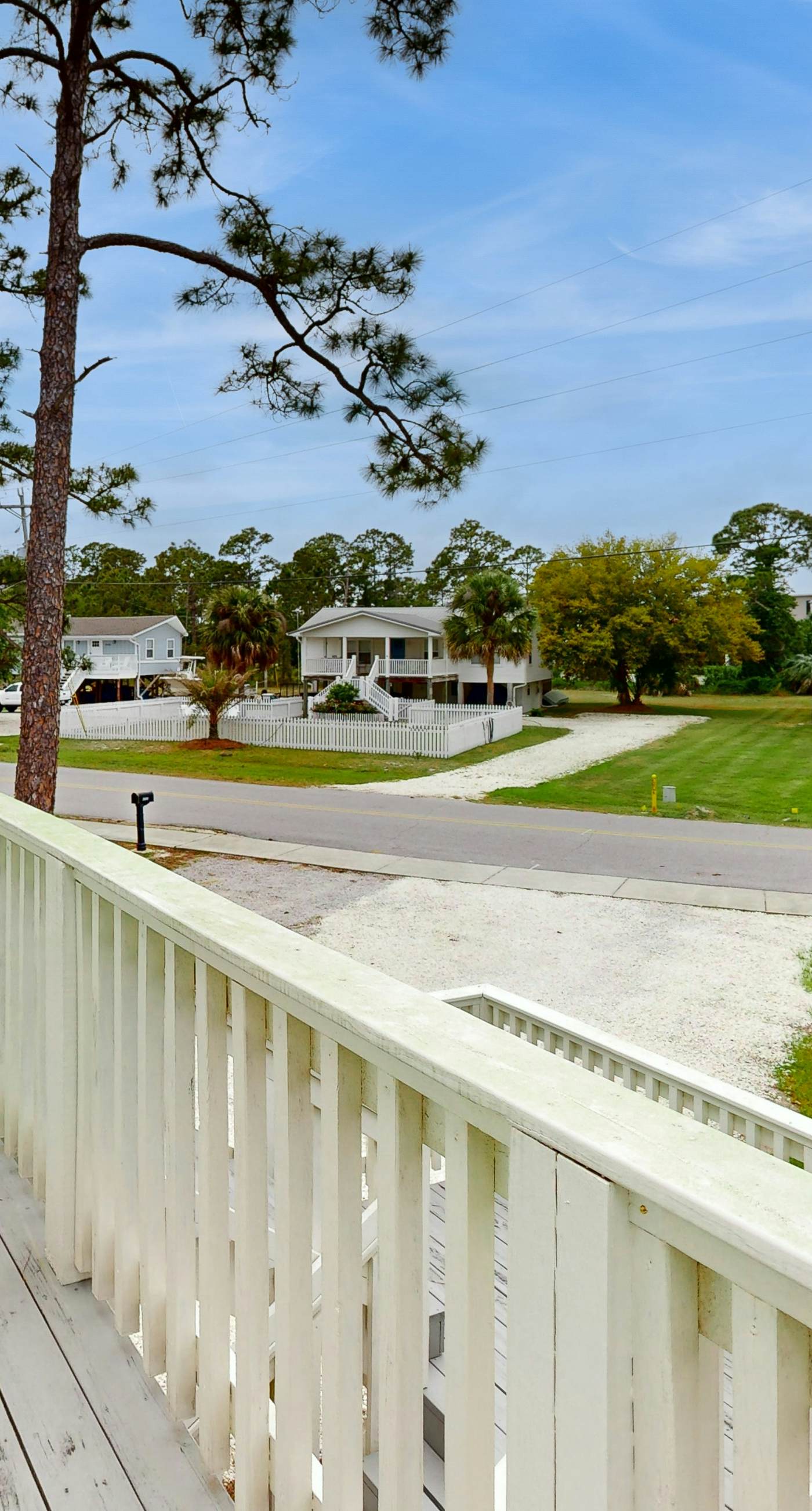 Dog-friendly bay-view home with central AC - snowbirds welcome