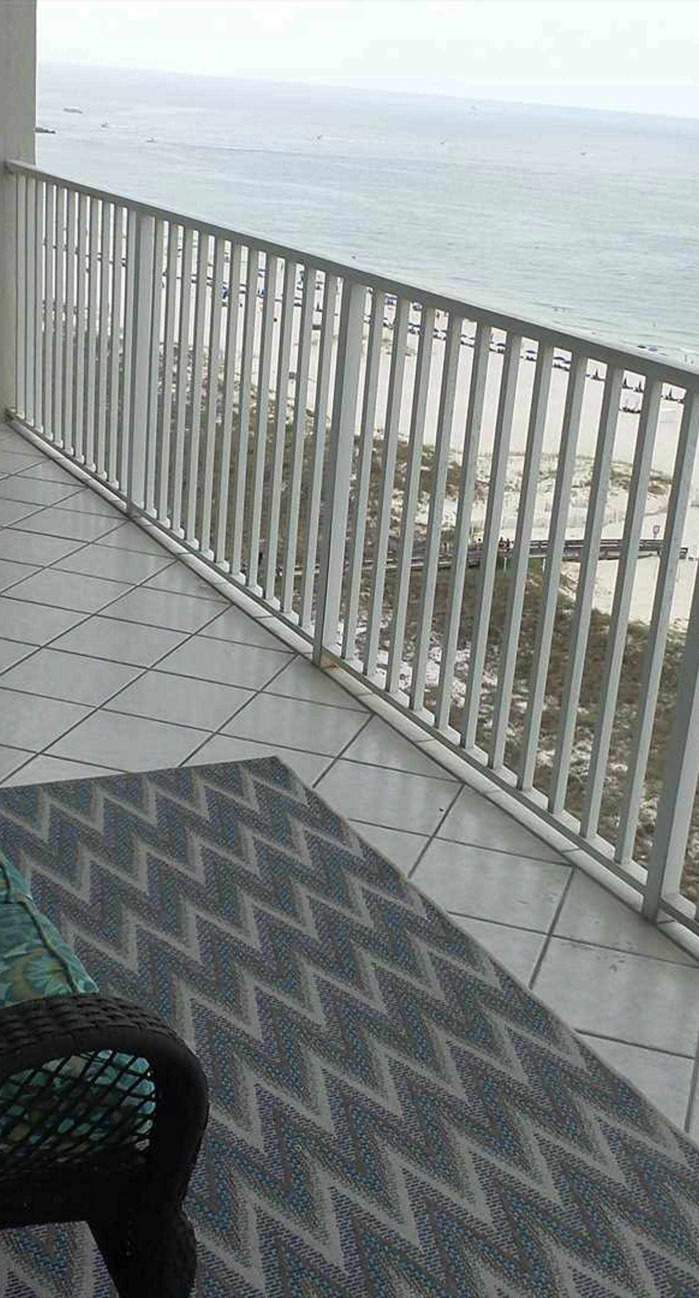 Gulf-front penthouse condo with pool, hot tub, & sauna - on the beach