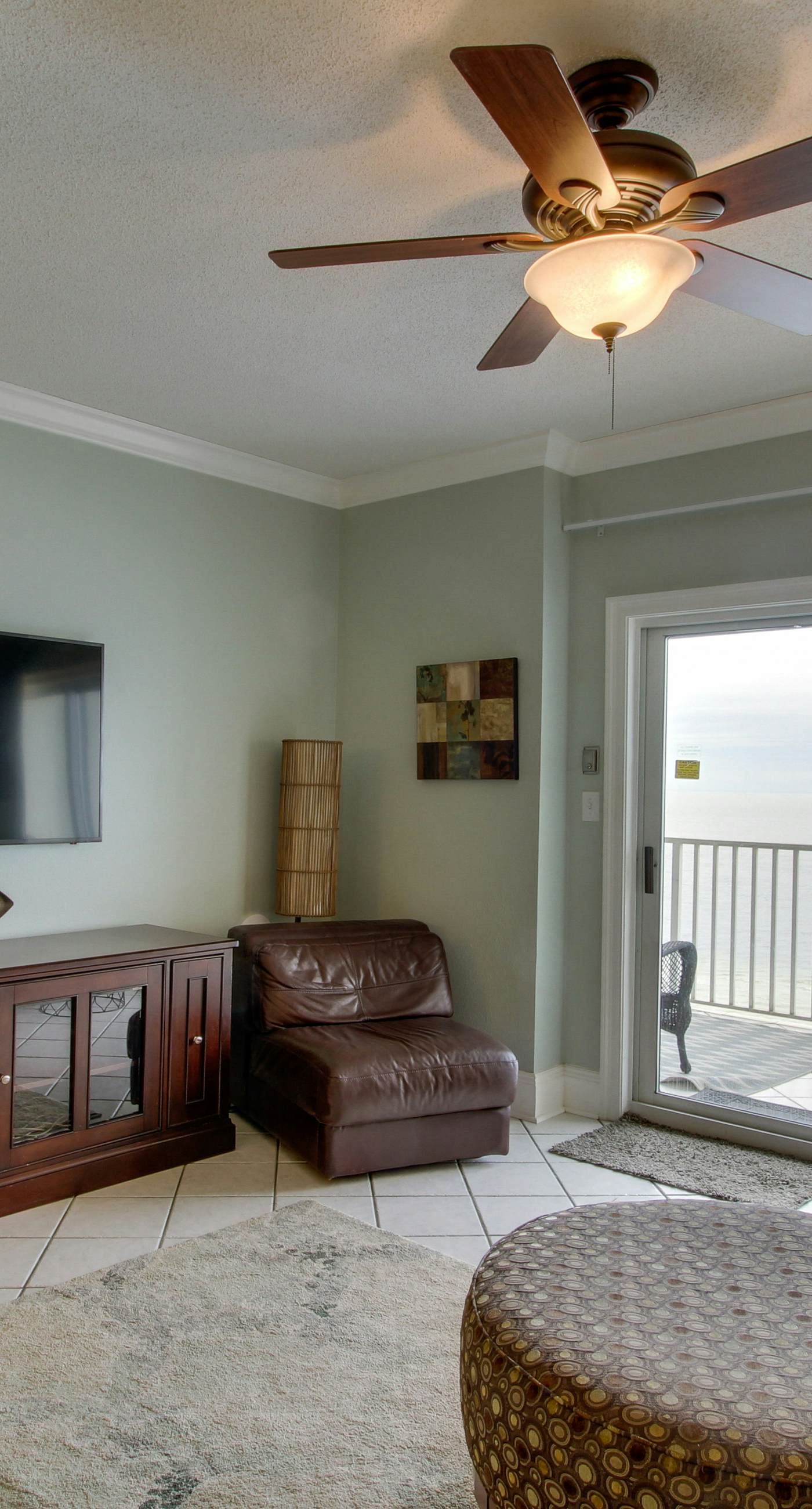 Gulf-front penthouse condo with pool, hot tub, & sauna - on the beach