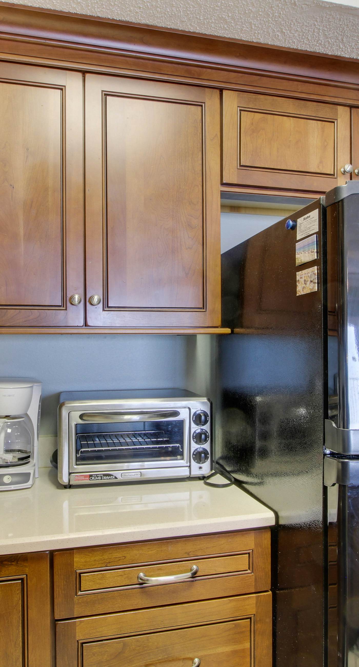 Gulf-front penthouse condo with pool, hot tub, & sauna - on the beach