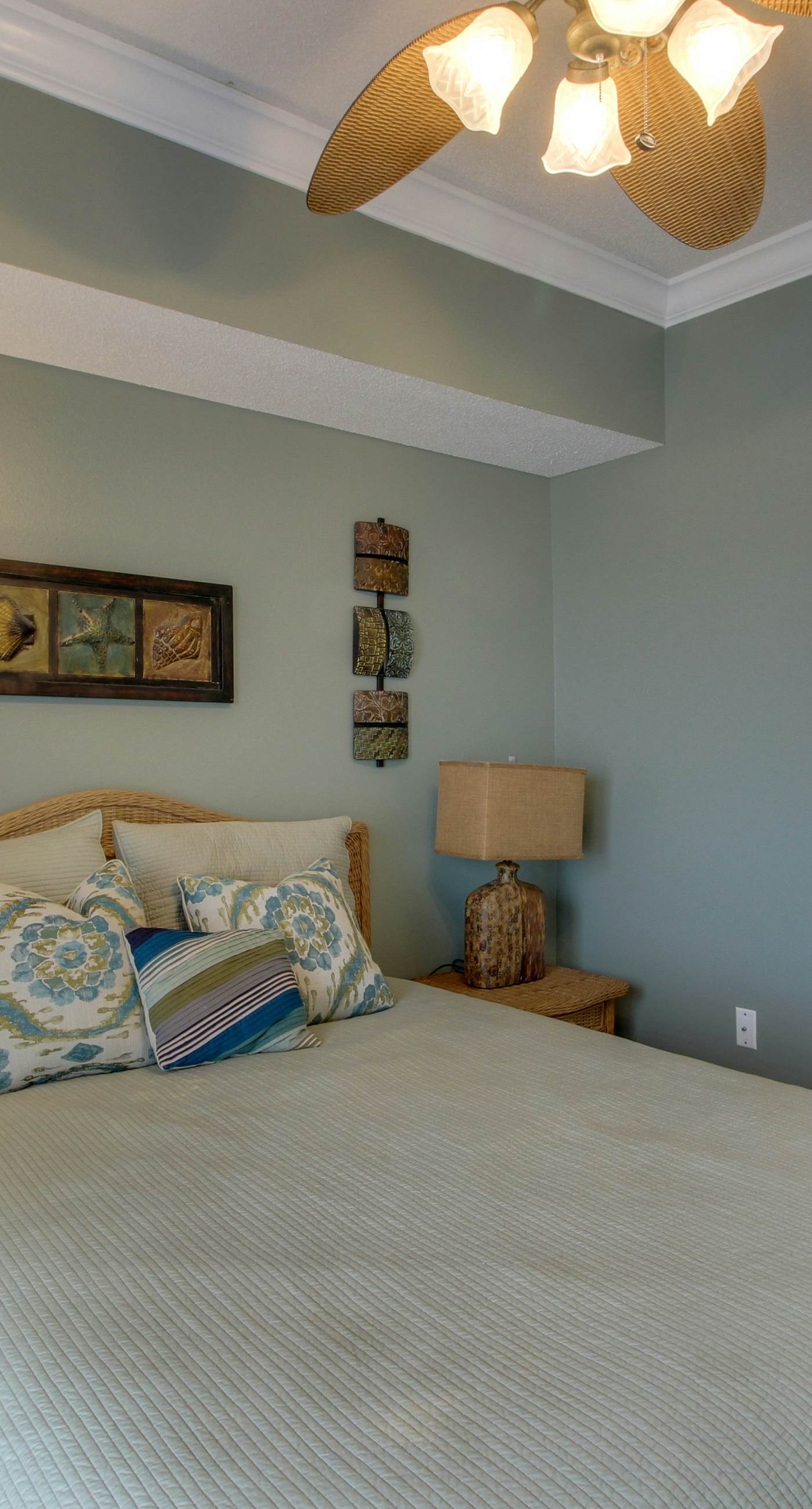 Gulf-front penthouse condo with pool, hot tub, & sauna - on the beach