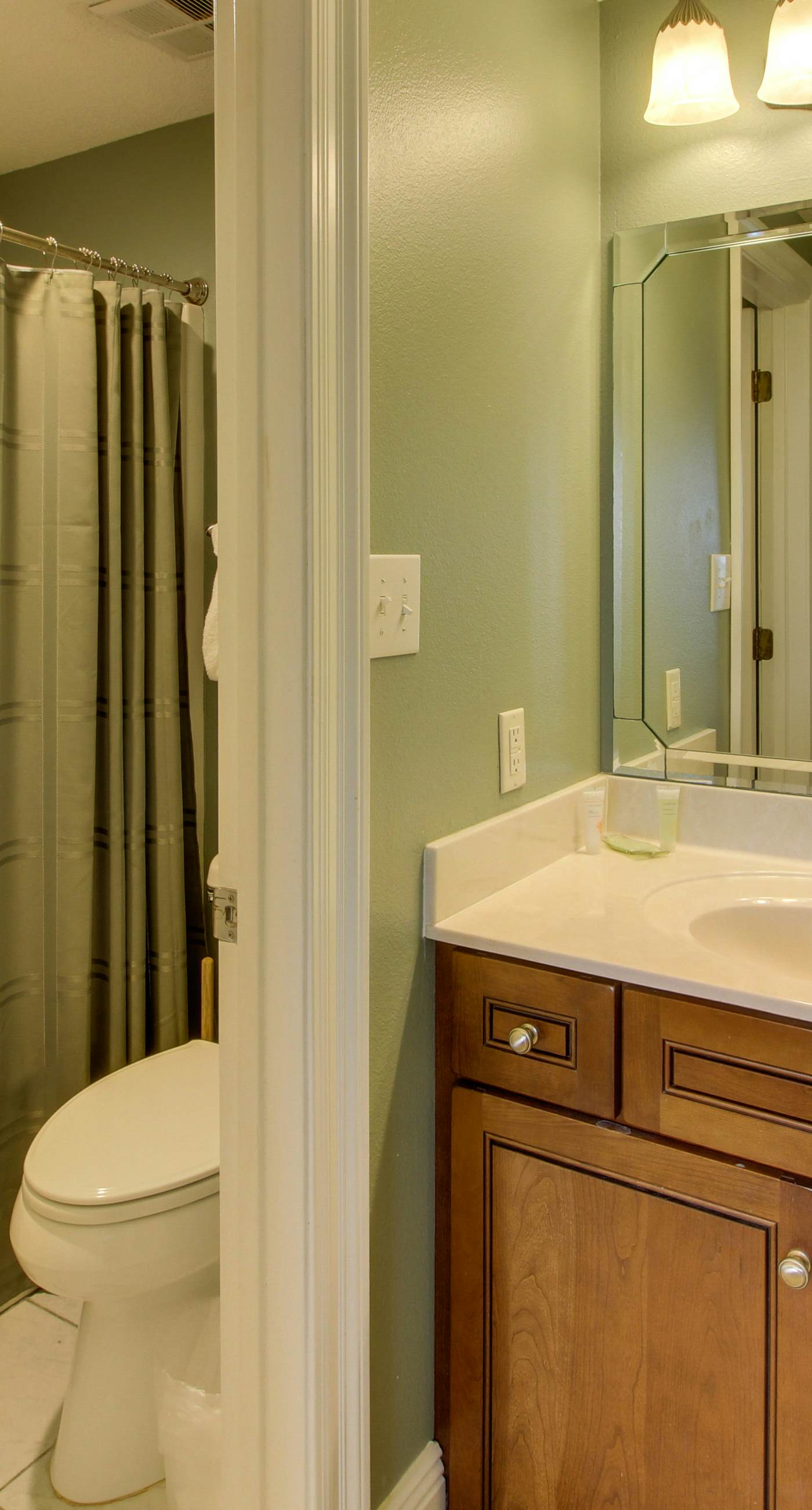 Gulf-front penthouse condo with pool, hot tub, & sauna - on the beach