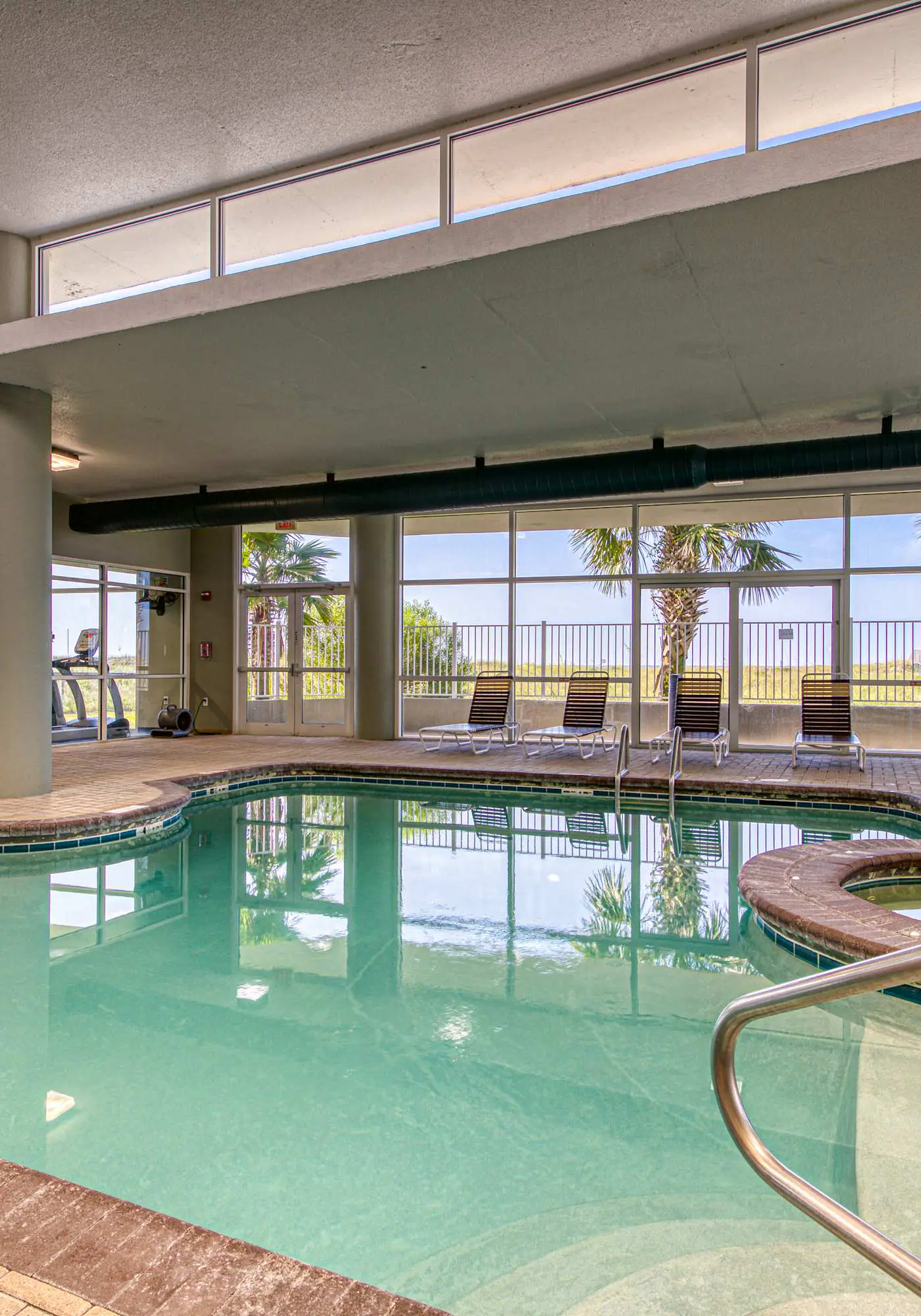 Gulf-front penthouse condo with pool, hot tub, & sauna - on the beach