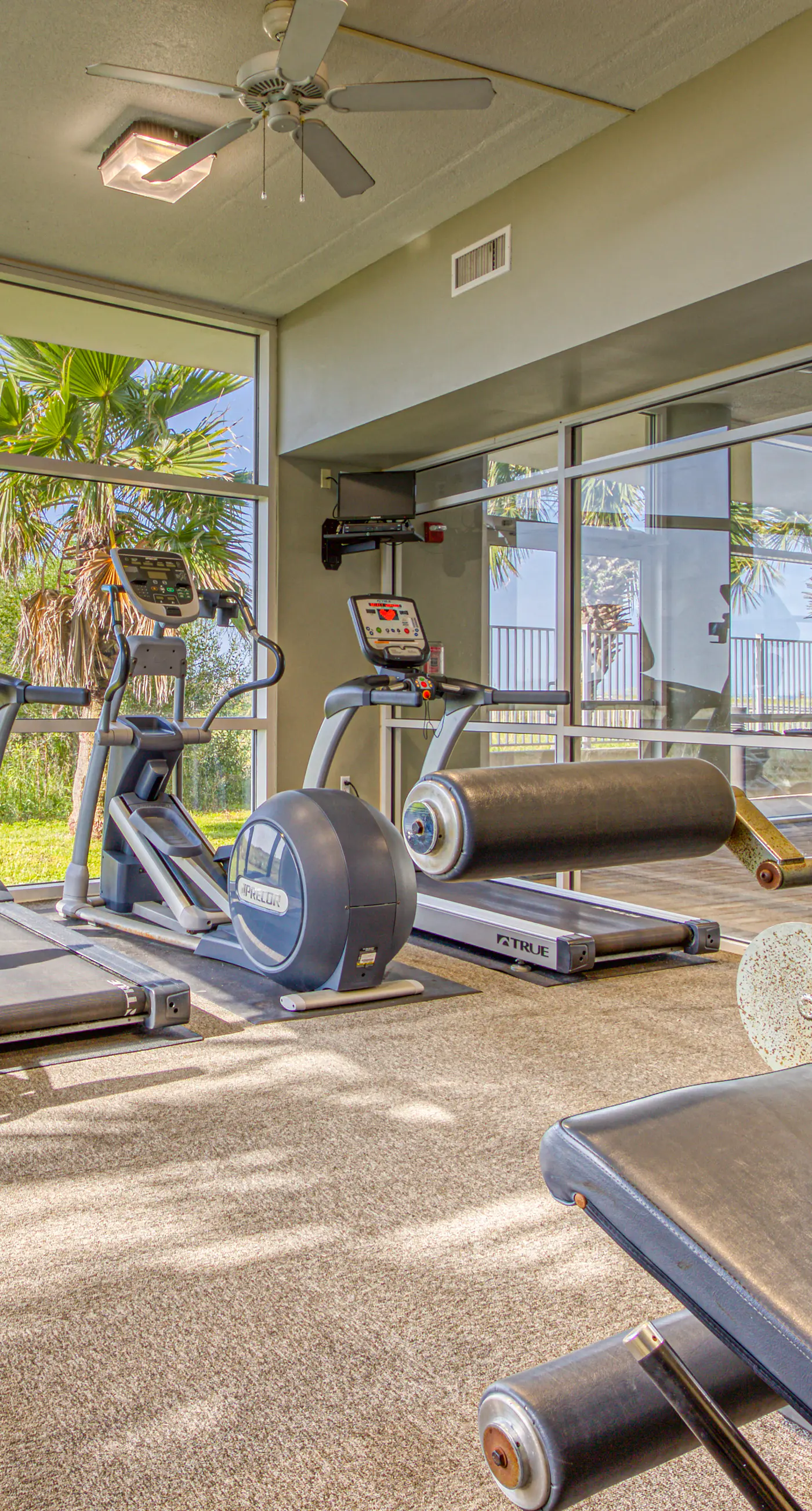 Beachfront vacation home with spacious balconies, beach access, pools & hot tub