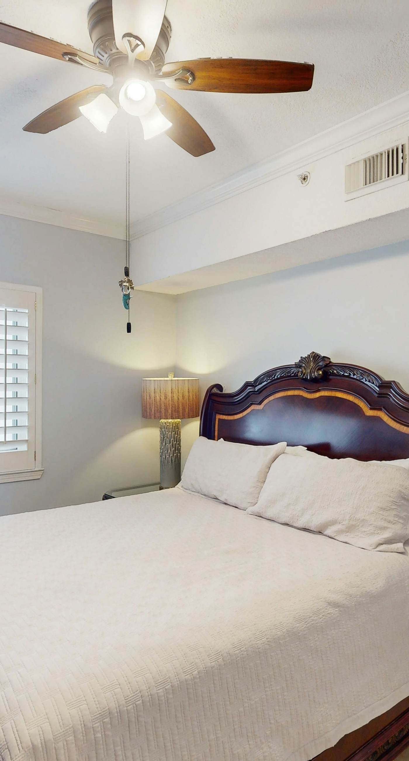 Beach-front condo with pool, hot tub, sauna, washer,dryer & grill