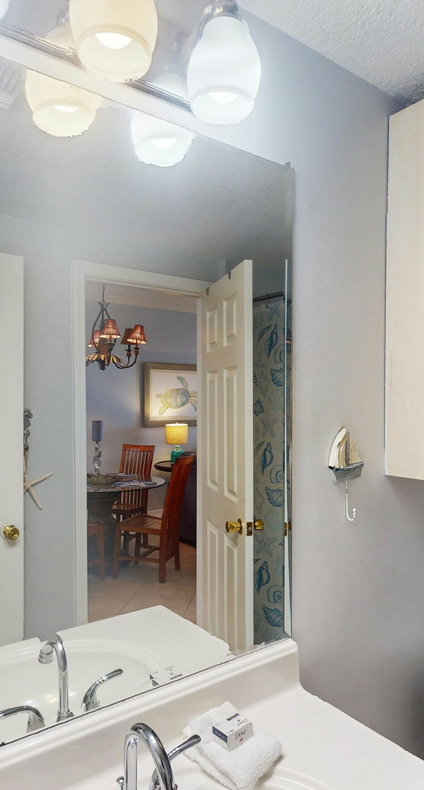 Beach-front condo with pool, hot tub, sauna, washer,dryer & grill