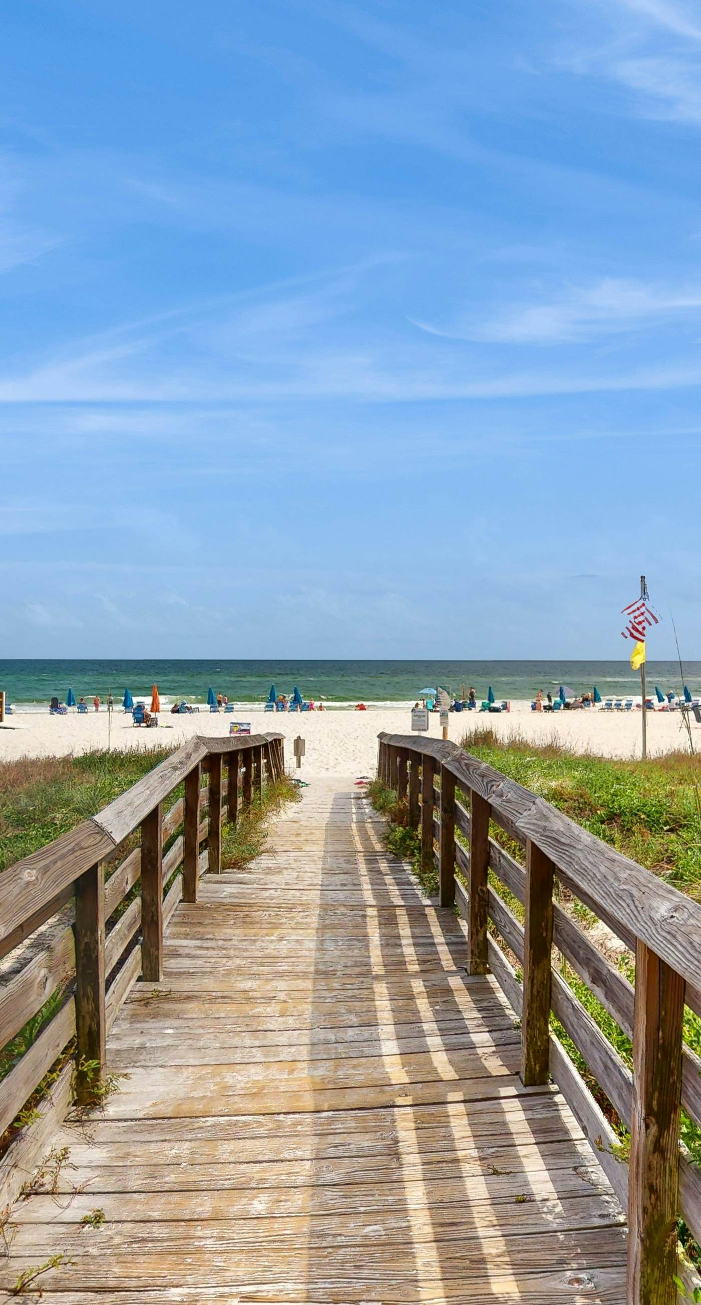 Beach-front condo with pool, hot tub, sauna, washer,dryer & grill