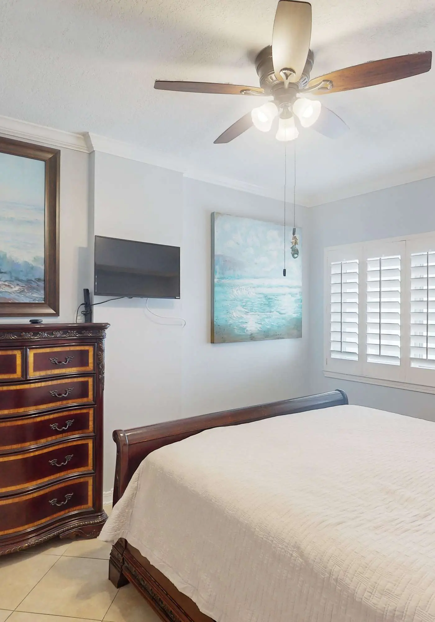 Beach-front condo with pool, hot tub, sauna, washer,dryer & grill