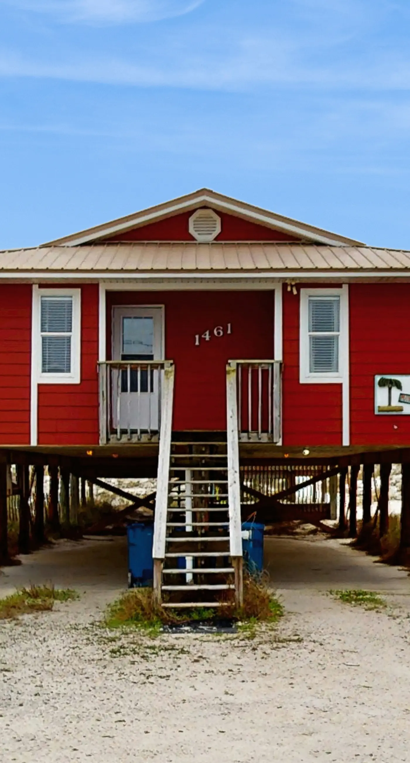 Dog-friendly beachfront home w Gulf views, spacious deck, WiFi, AC, W&D