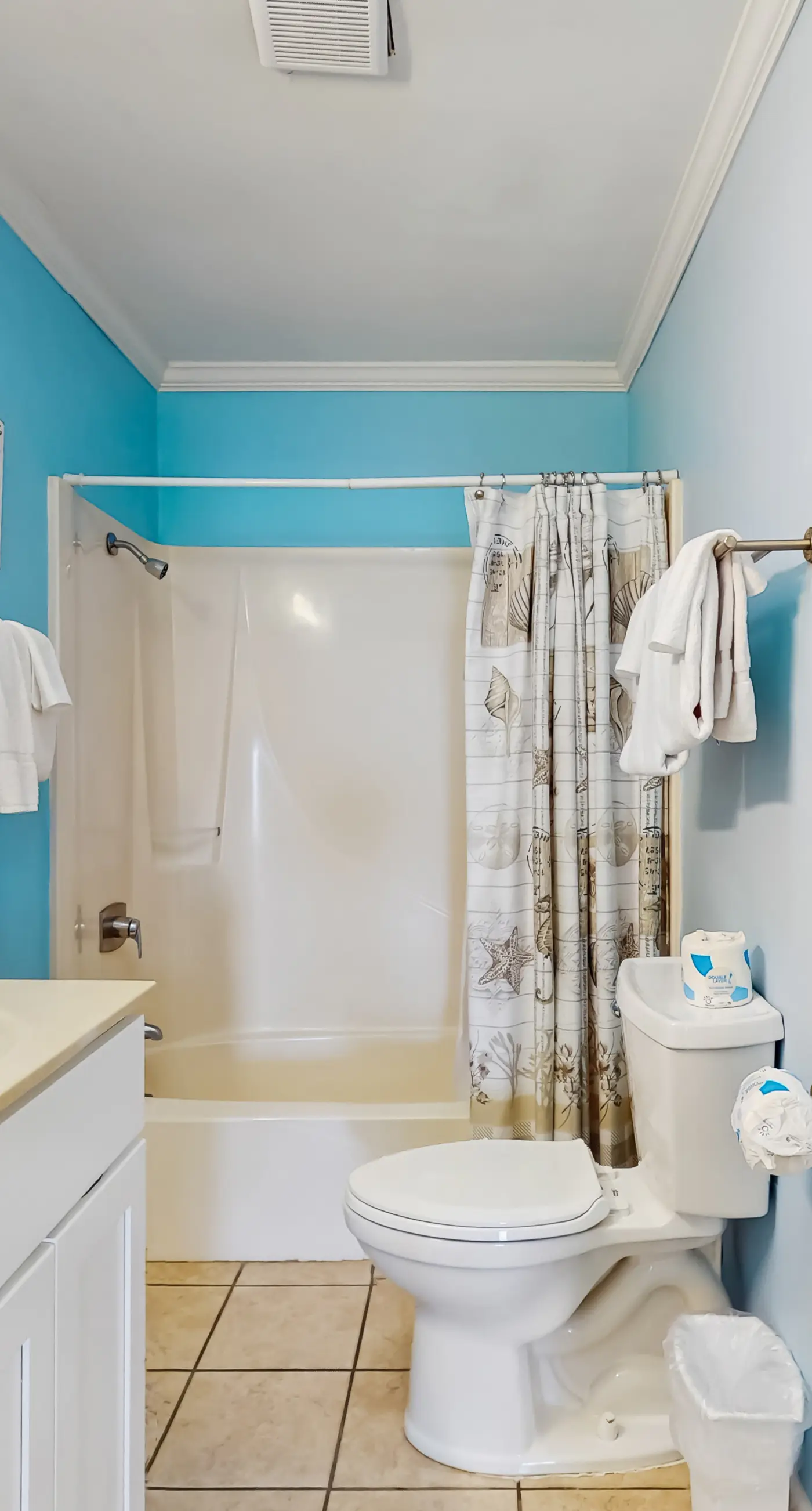 Dog-friendly beachfront home w Gulf views, spacious deck, WiFi, AC, W&D