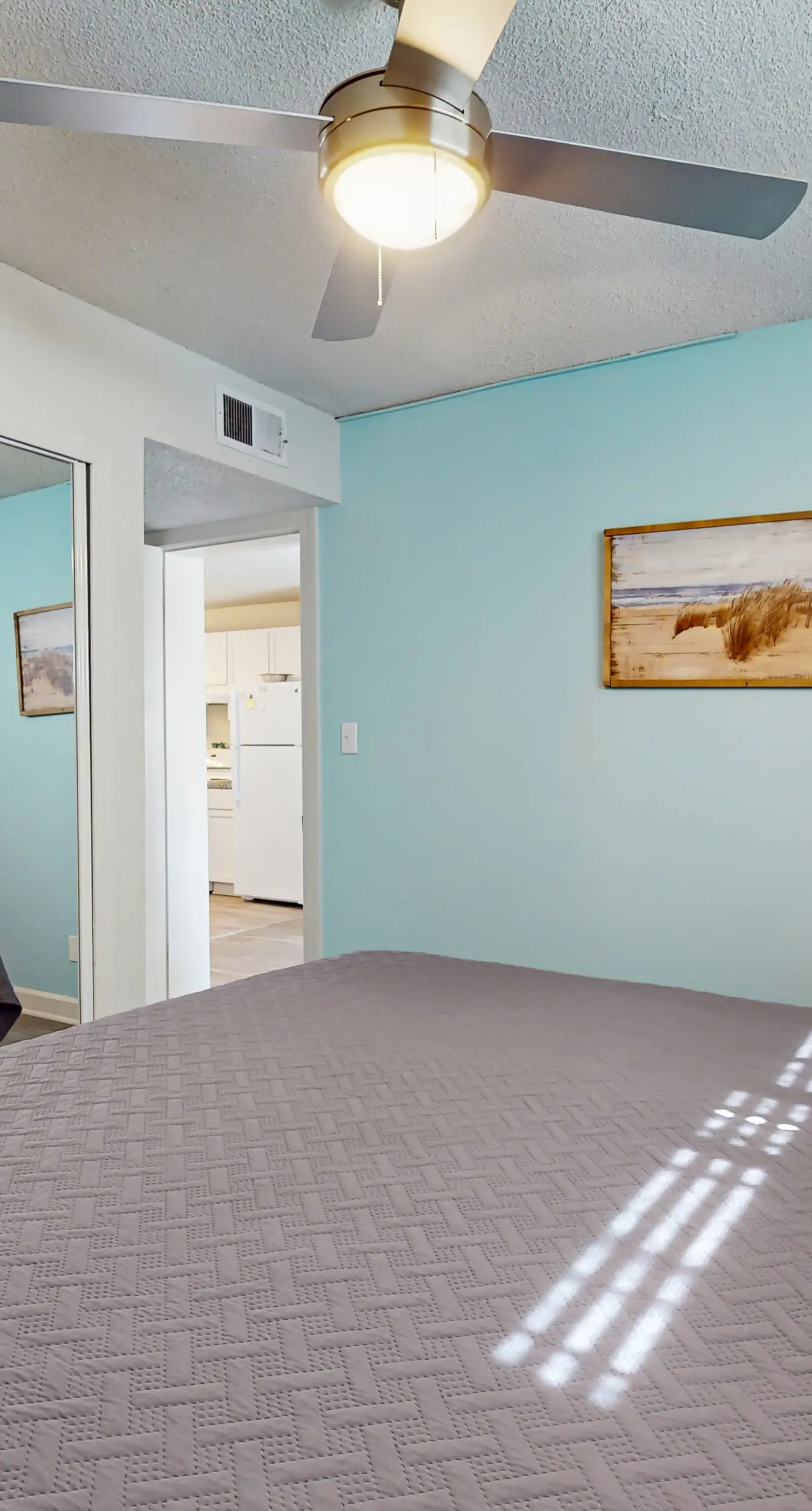 Beachview condo with multiple, shared pools, gym, hot tub and beach access