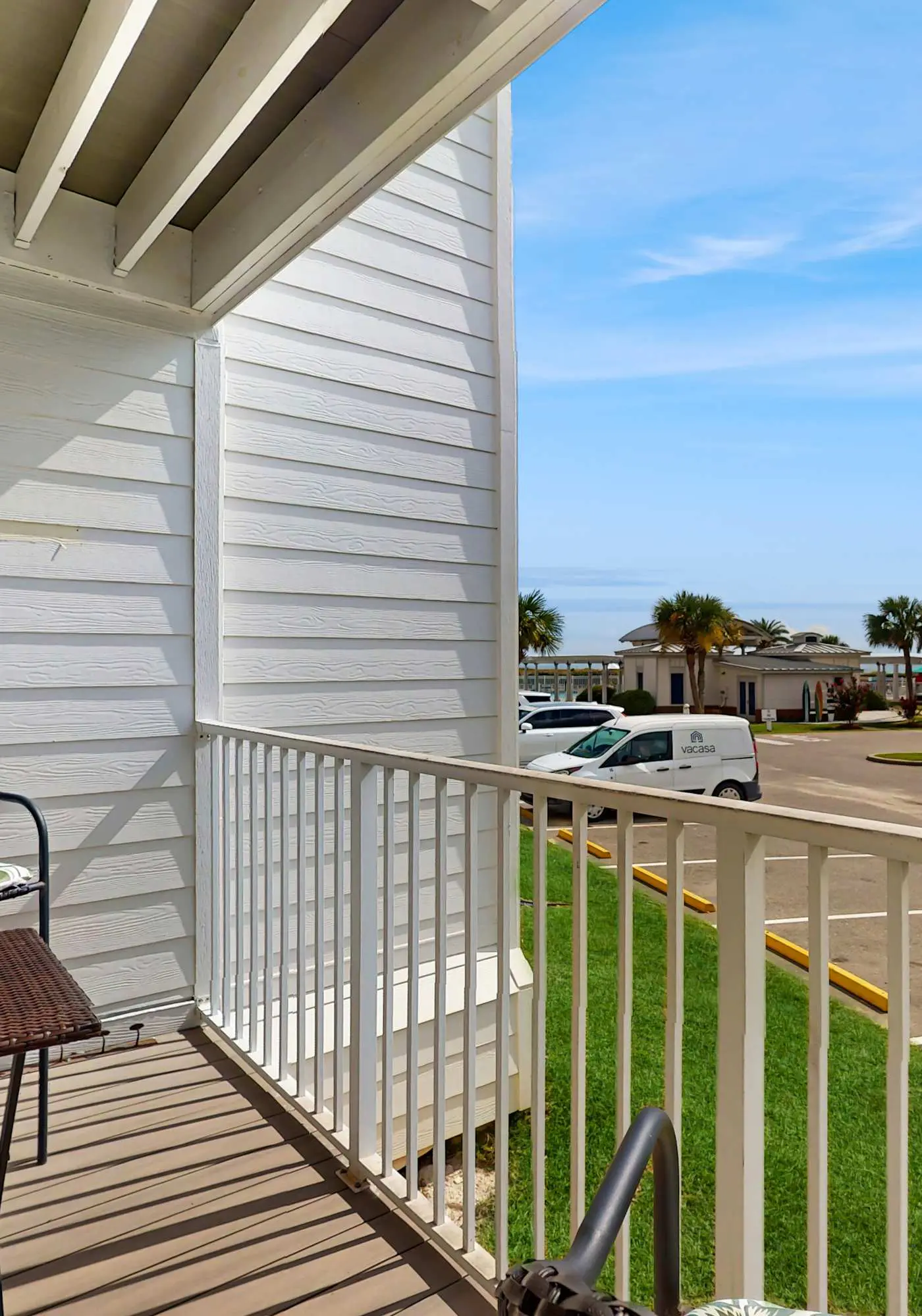 Beachview condo with multiple, shared pools, gym, hot tub and beach access