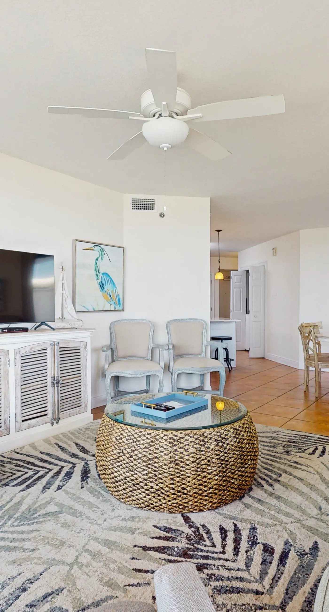 Stunning Gulf front condo w/ a spacious layout, shared pools, & fitness room