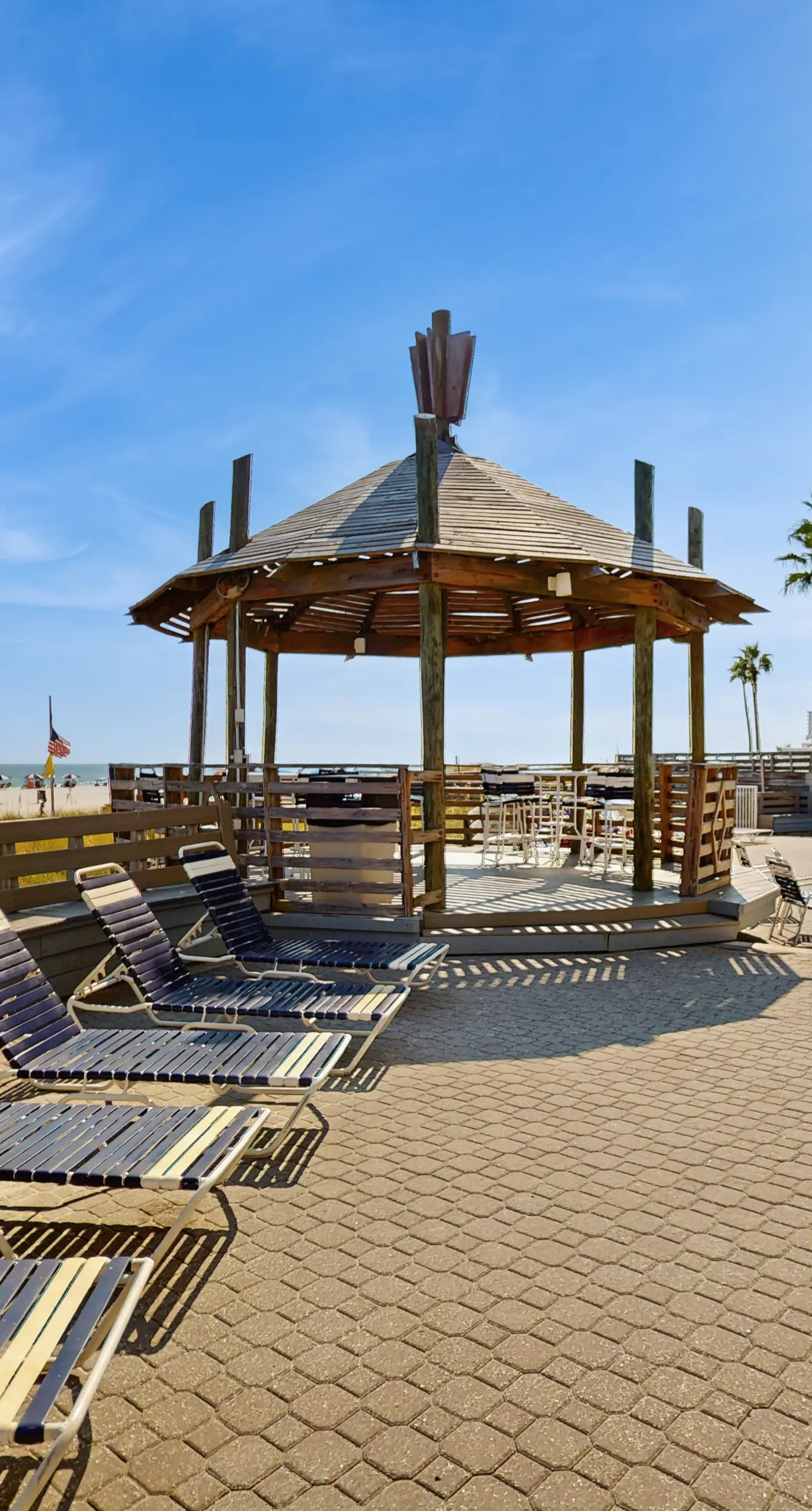 Stunning Gulf front condo w/ a spacious layout, shared pools, & fitness room
