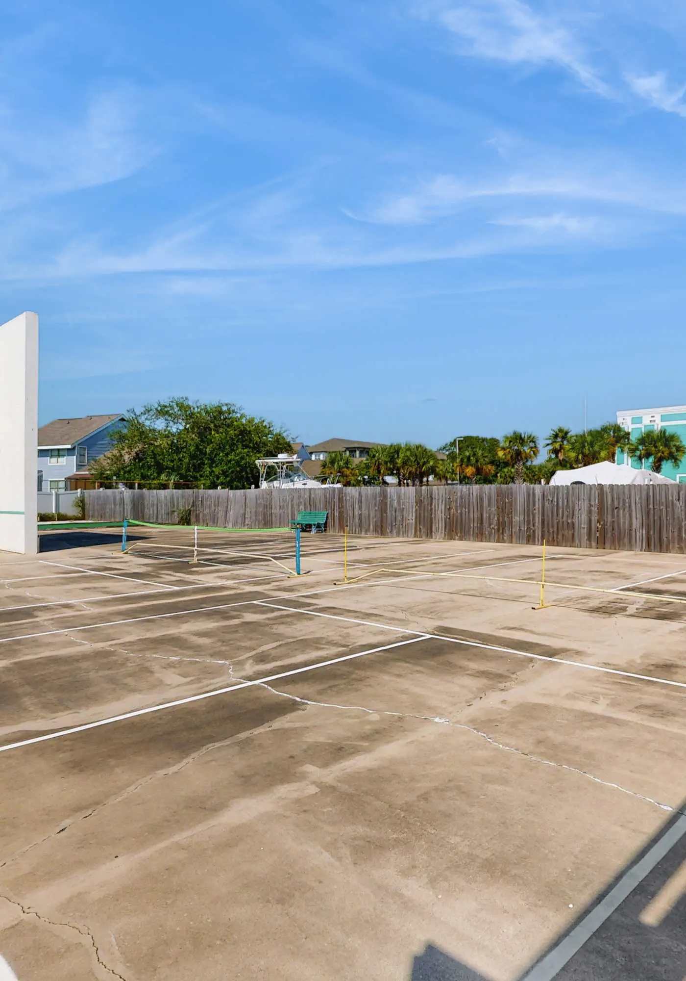 Elegant beachfront condo with wraparound balcony, Gulf views & pools
