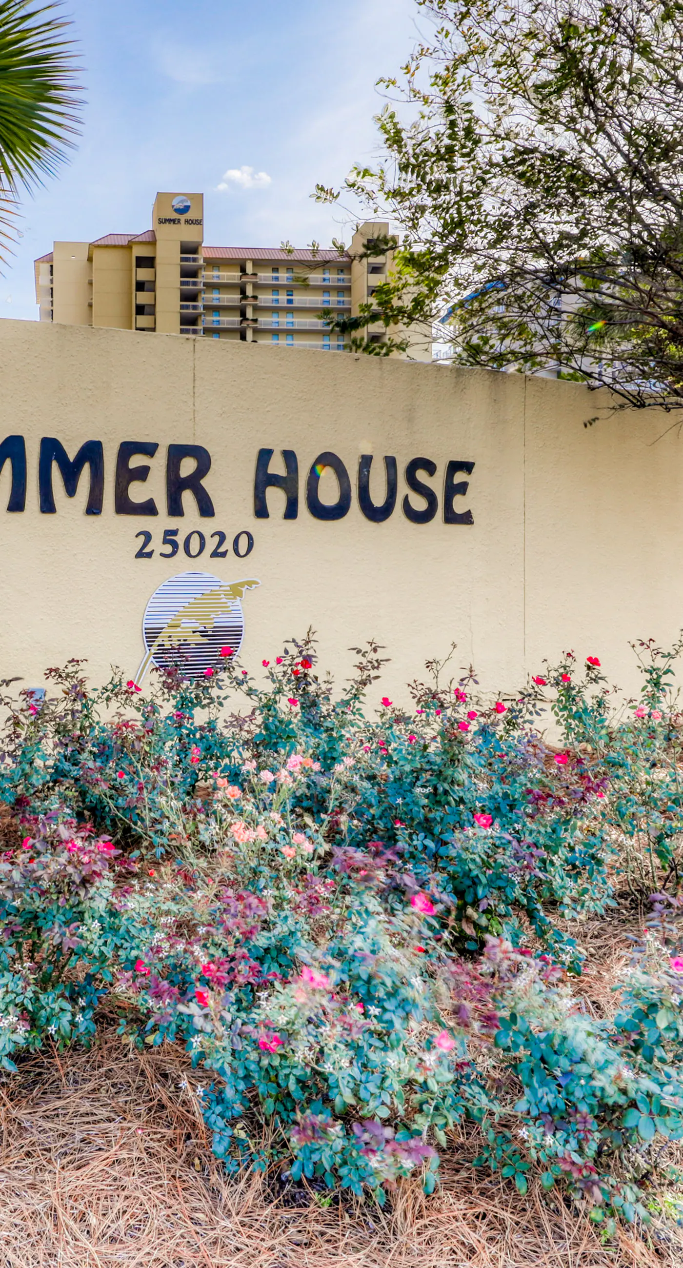 High-rise, Gulf-front condo with a balcony, pools, gym & tennis