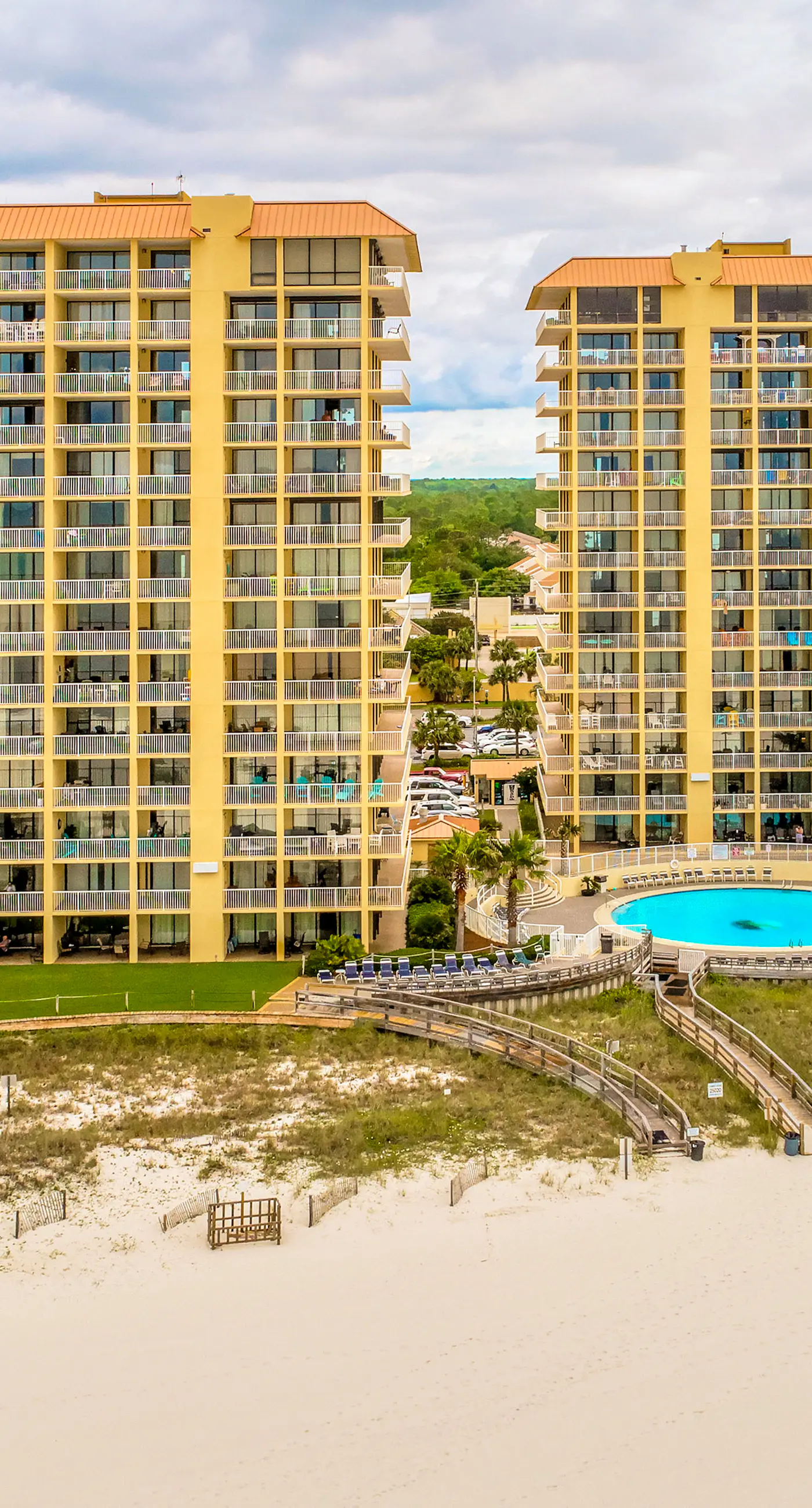 High-rise, Gulf-front condo with a balcony, pools, gym & tennis
