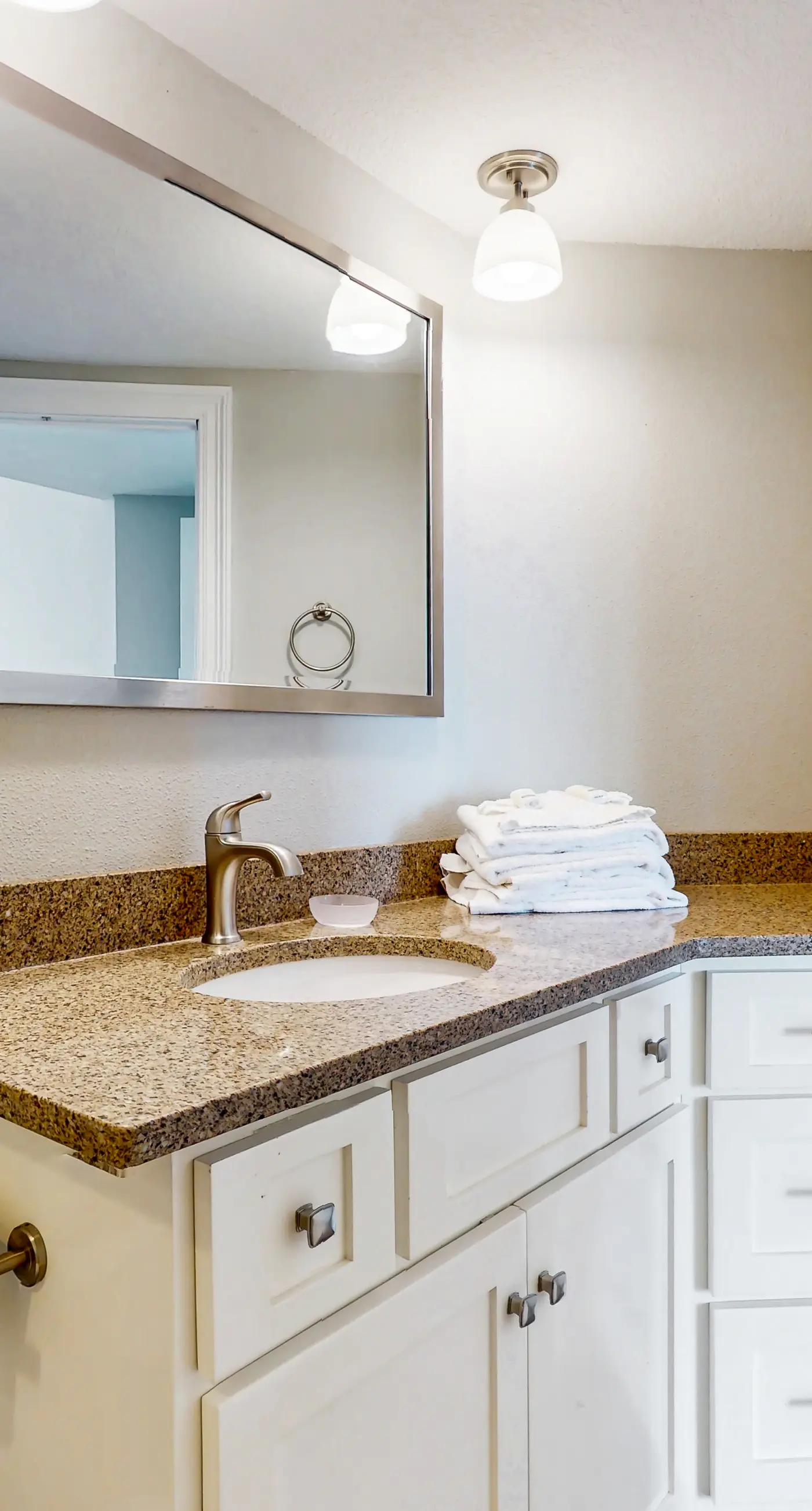 Gulf-front condo with balcony, hot tub & pools - snowbird-friendly