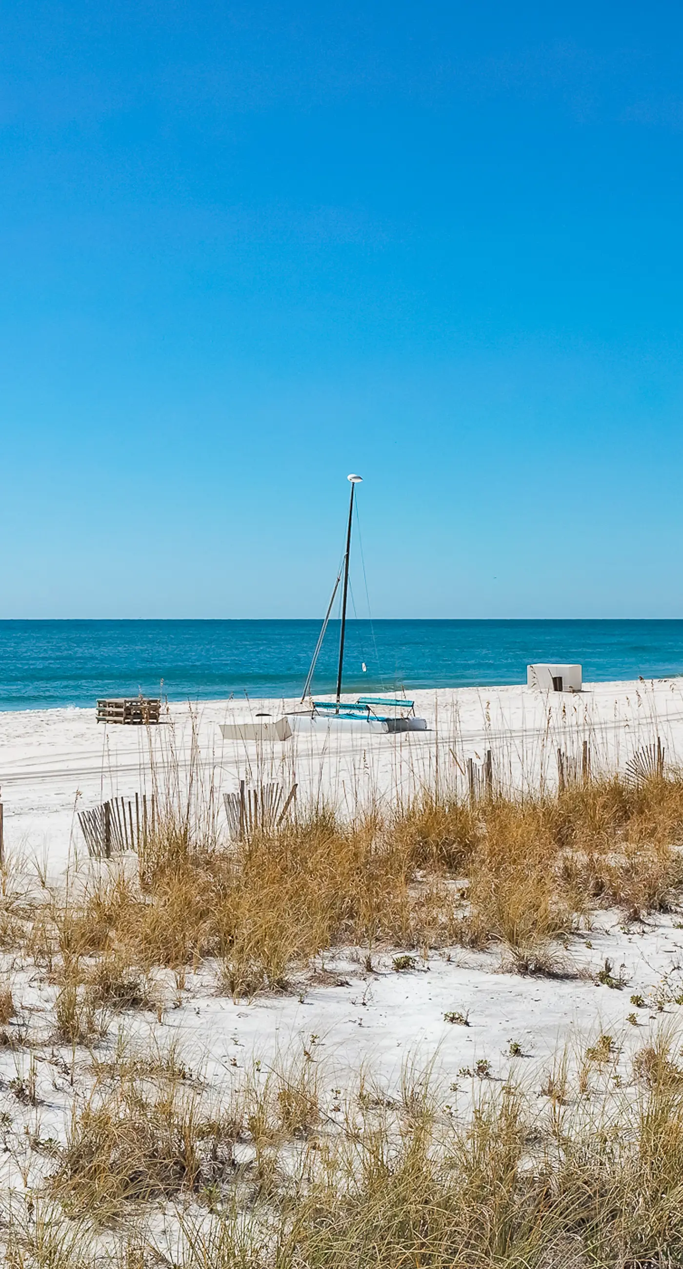 Gulf-front condo with balcony, hot tub & pools - snowbird-friendly