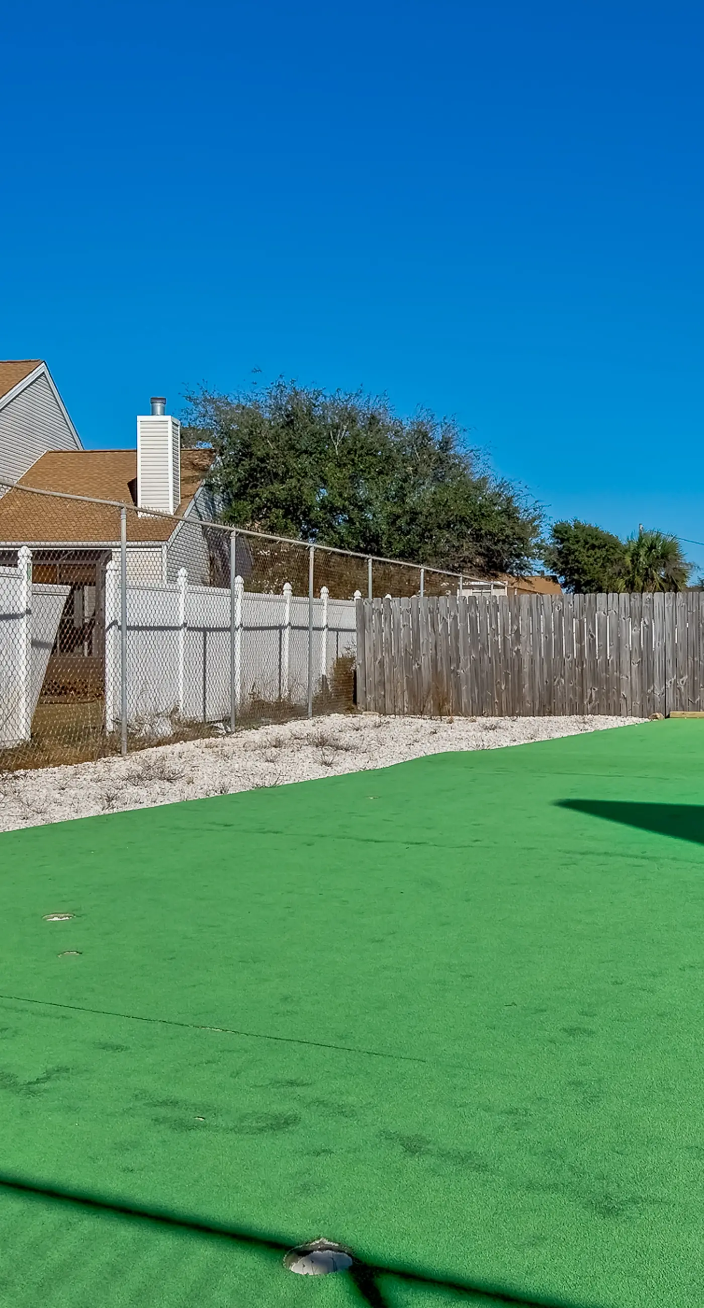 Gulf-front condo with balcony, hot tub & pools - snowbird-friendly