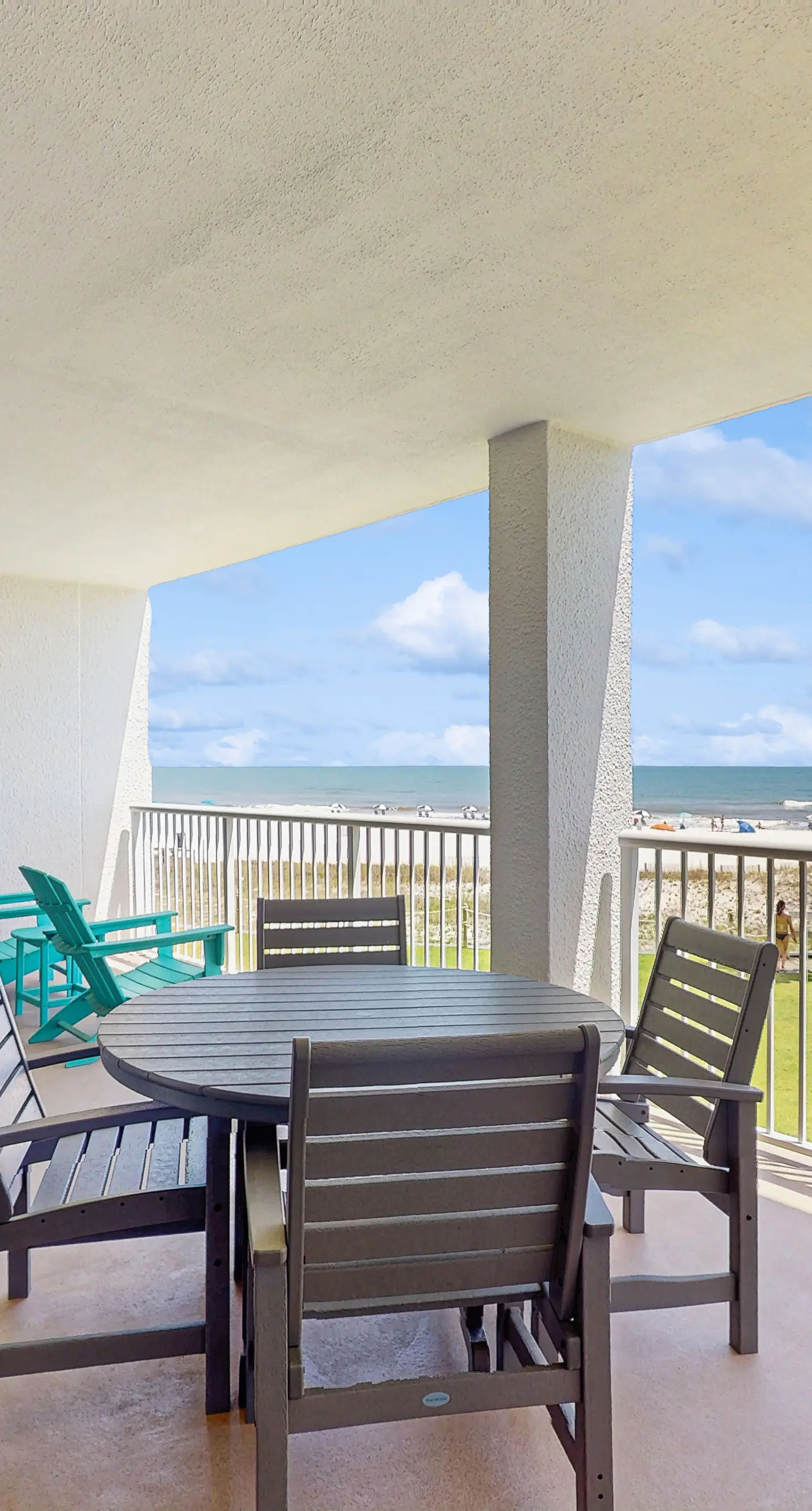Gulf-front condo with easy beach access, gym, hot tub & pools