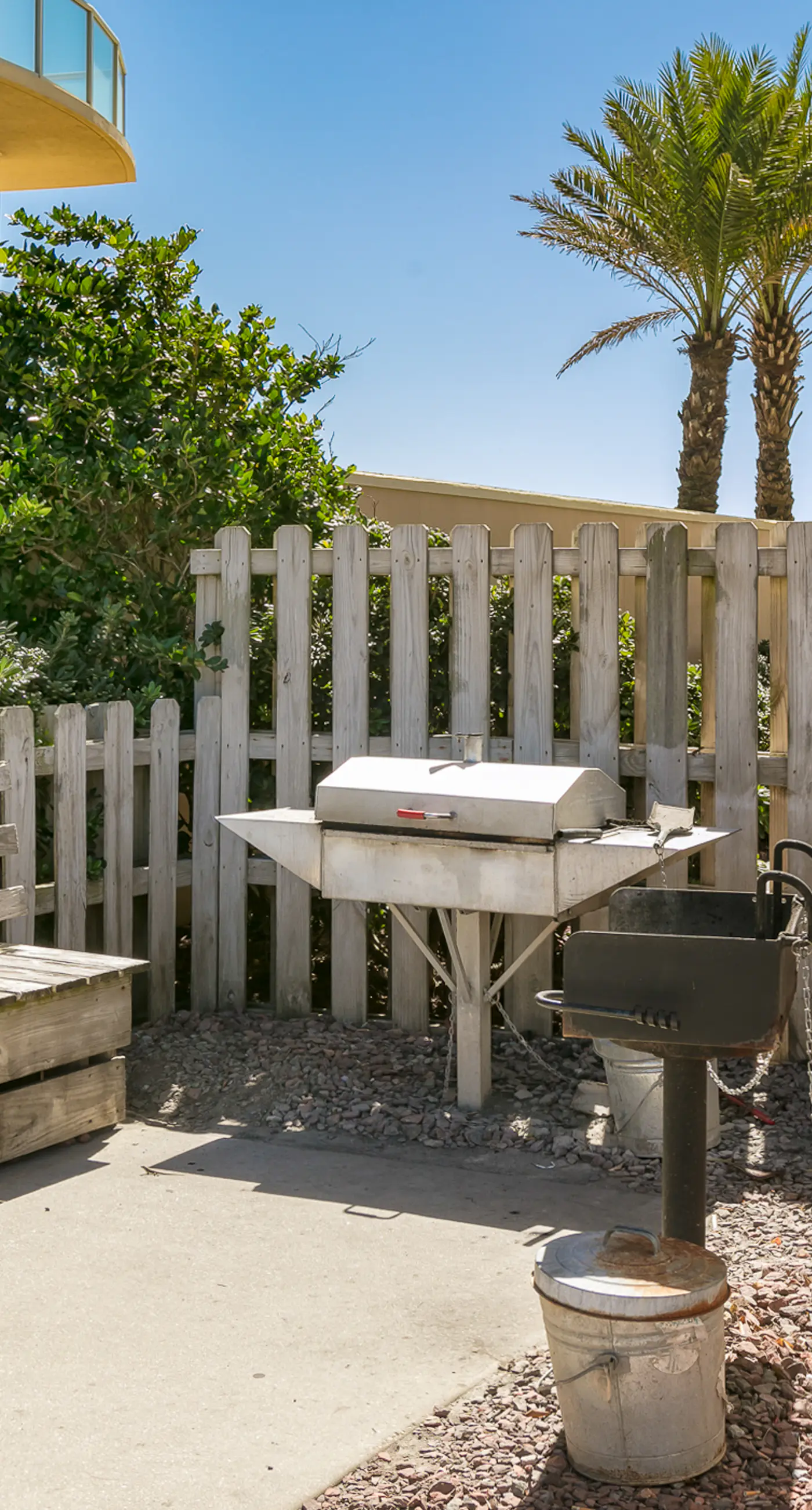 Gulf-front condo with easy beach access, gym, hot tub & pools