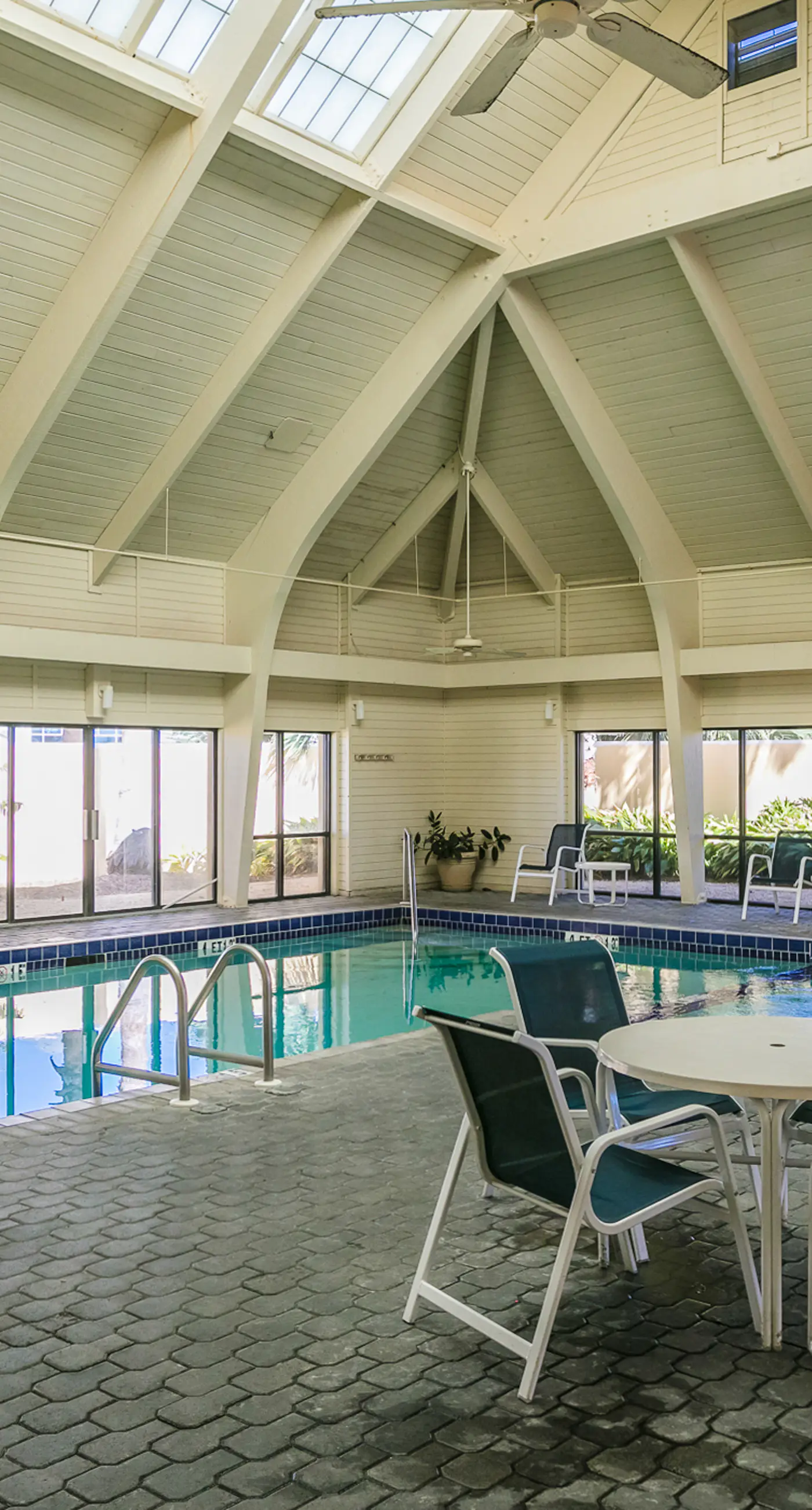 Gulf-front condo with easy beach access, gym, hot tub & pools