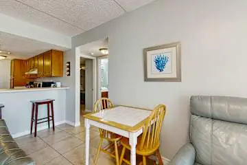 Family-friendly condo w/ a spacious living area, shared pools, & tennis courts