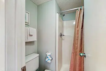 Family-friendly condo w/ a spacious living area, shared pools, & tennis courts