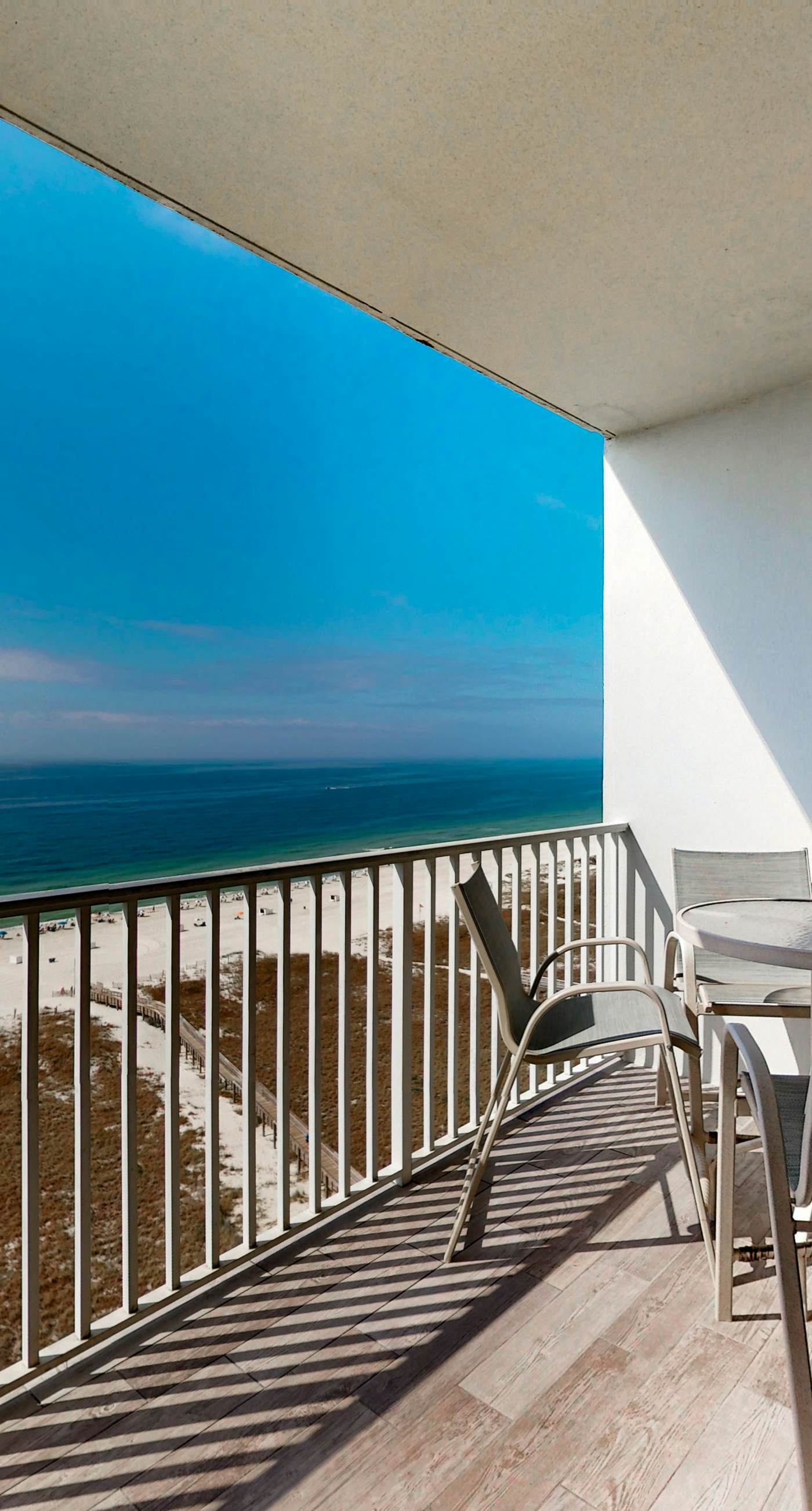 Coastal condo w/ shared, outdoor pool, indoor pool w/ hot tub, & relaxing sauna