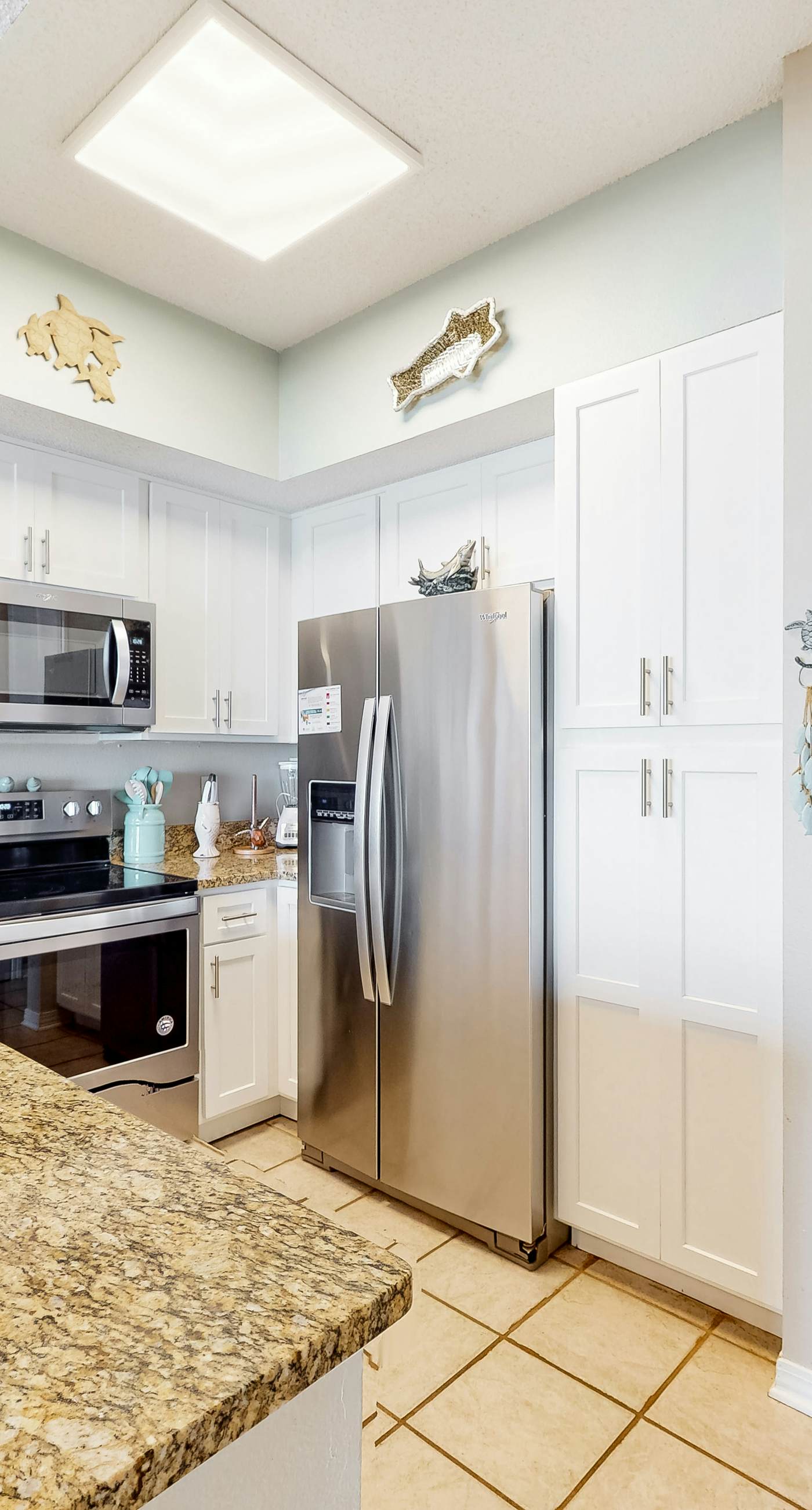 Coastal condo w/ shared, outdoor pool, indoor pool w/ hot tub, & relaxing sauna