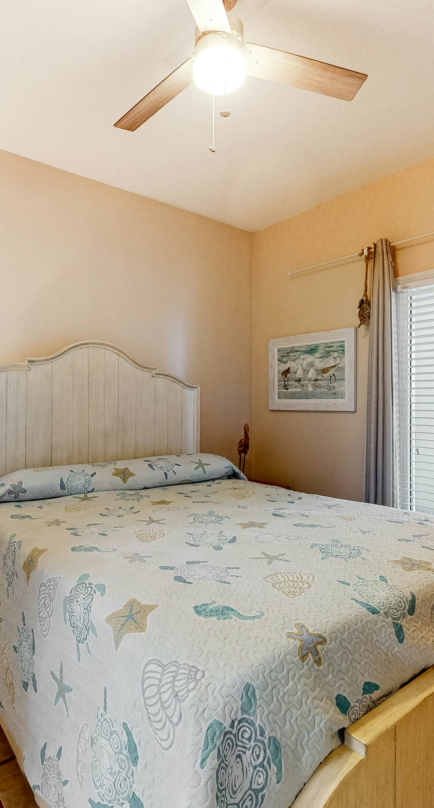 Coastal condo w/ shared, outdoor pool, indoor pool w/ hot tub, & relaxing sauna