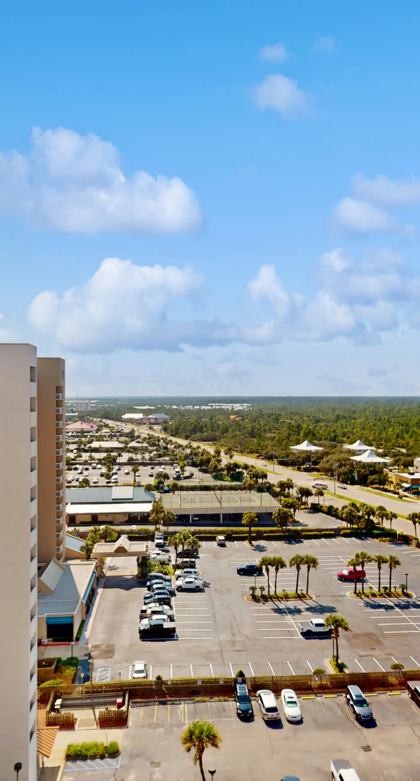 Gulf-front condo with deep corner balcony, beach view, pools & gym