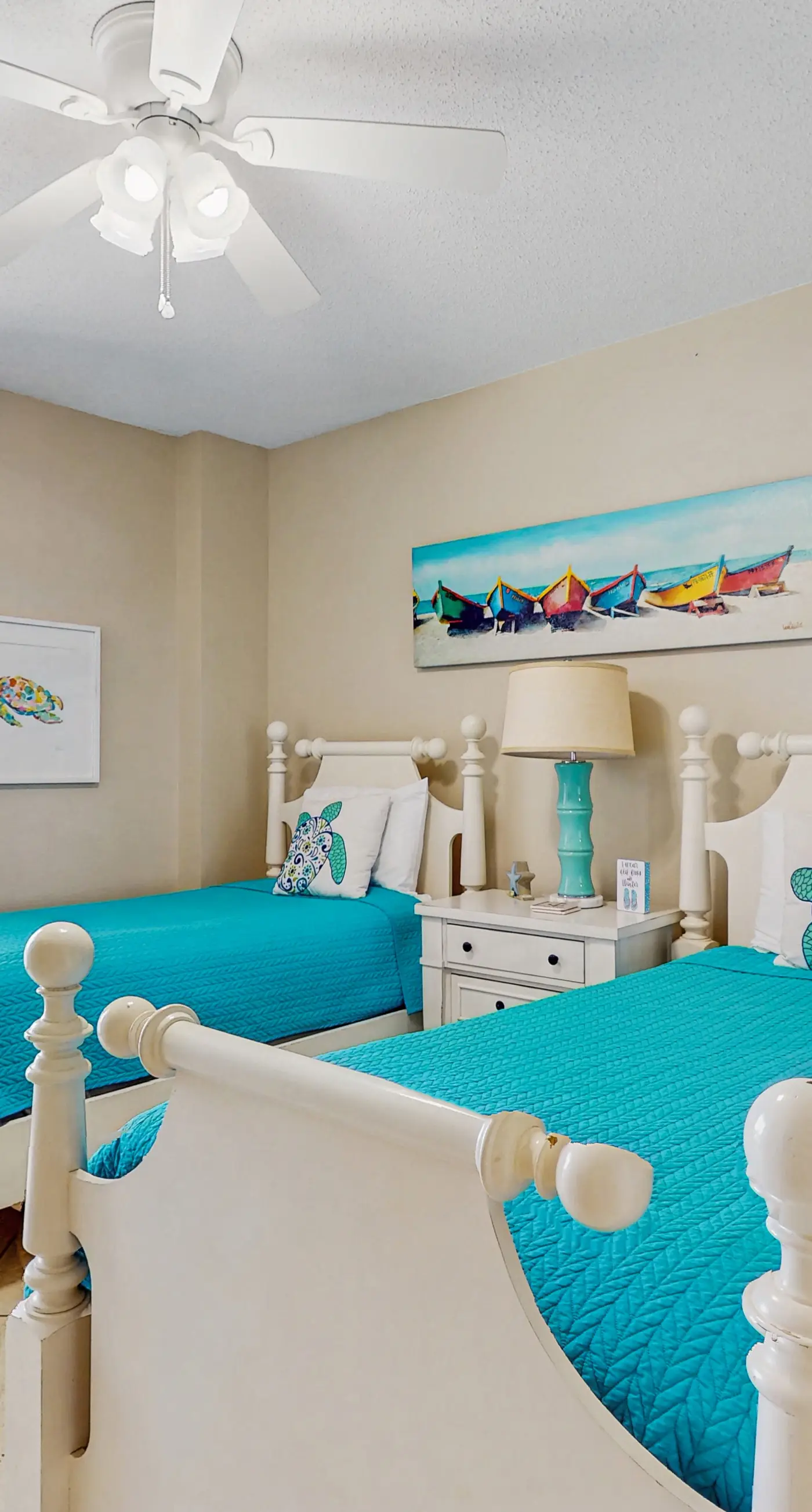 Gulf-front condo with furnished balcony, pools & hot tub